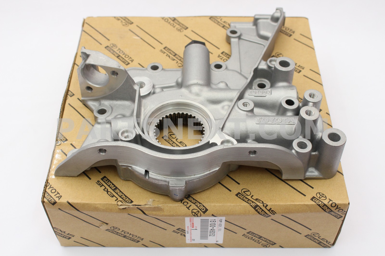 Toyota :: 15100-46052 PUMP ASSY, OIL