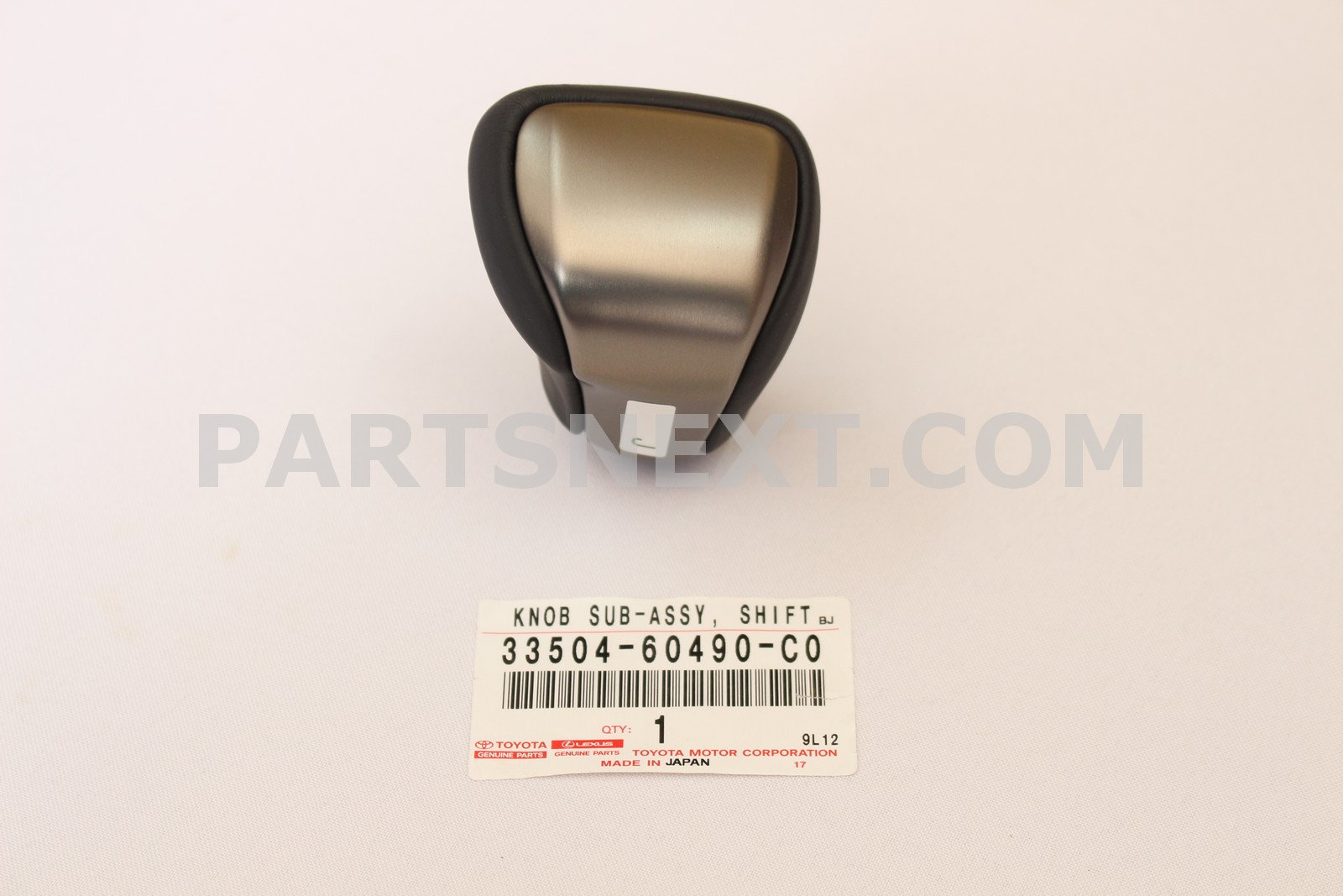 Toyota :: 33504-60490-C0 KNOB SUB-ASSY SHIFT