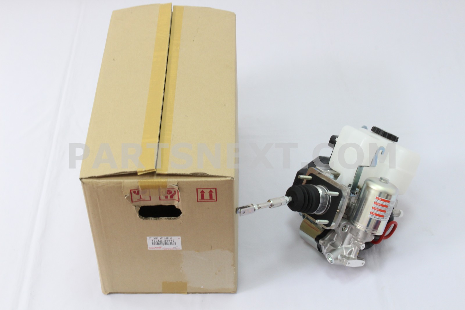 Toyota :: 47050-35052 BRAKE BOOSTER ASSY, W/MASTER CYLINDER