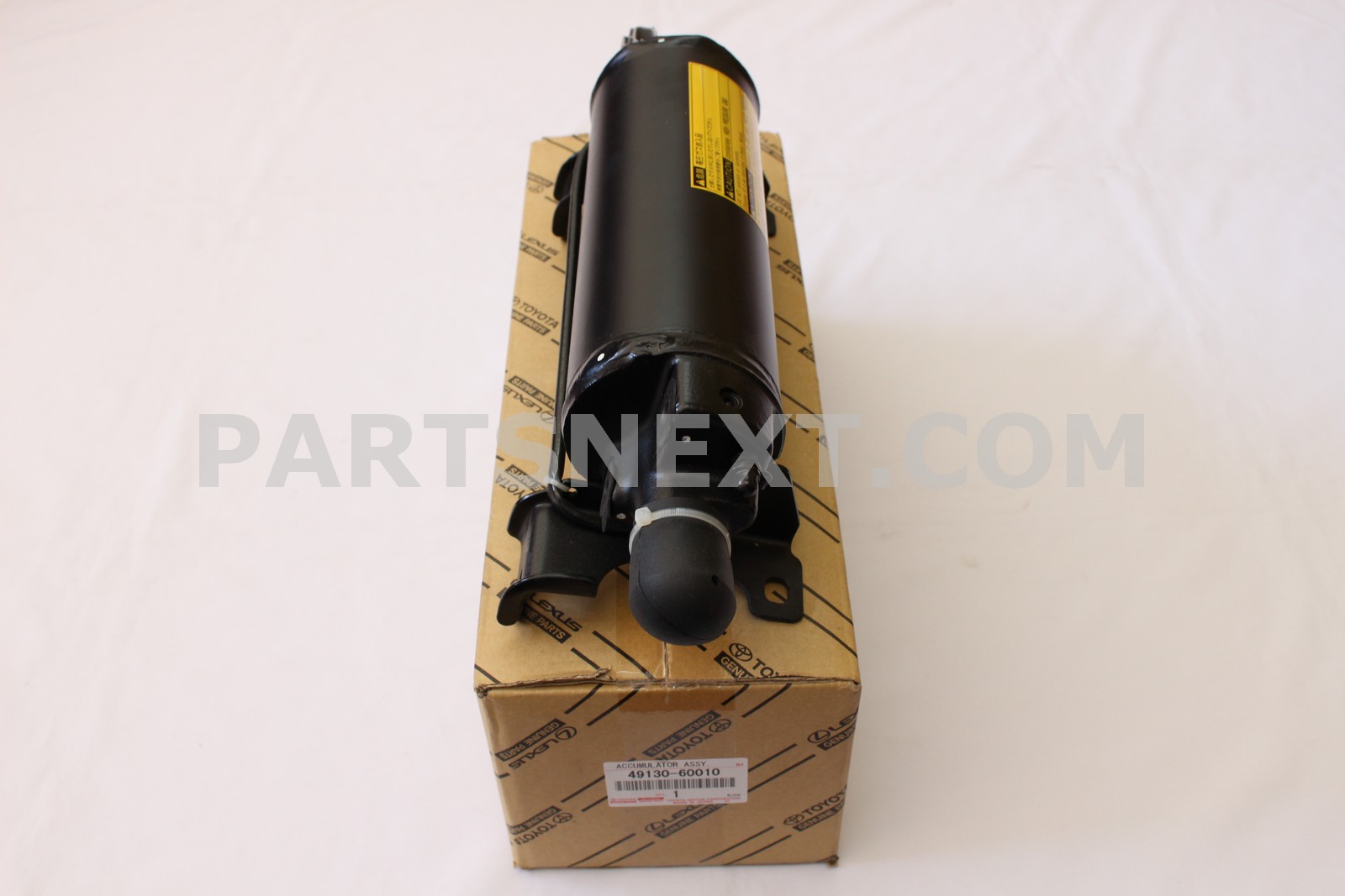 Toyota :: 49130-60010 ACCUMULATOR ASSY, SUSPENSION CONTROL PUMP