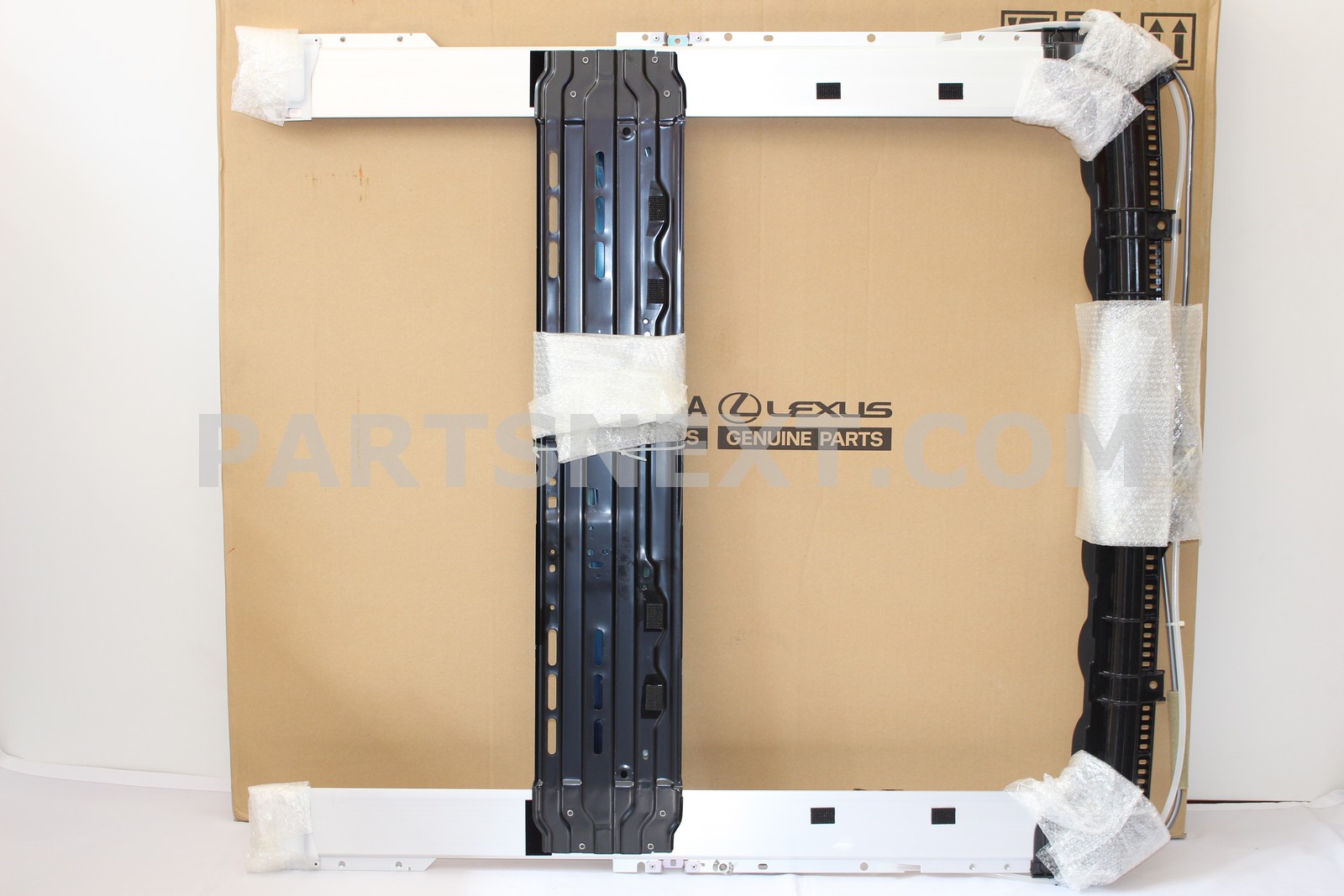 Toyota :: 63203-35041 HOUSING SUB-ASSY, SLIDING ROOF