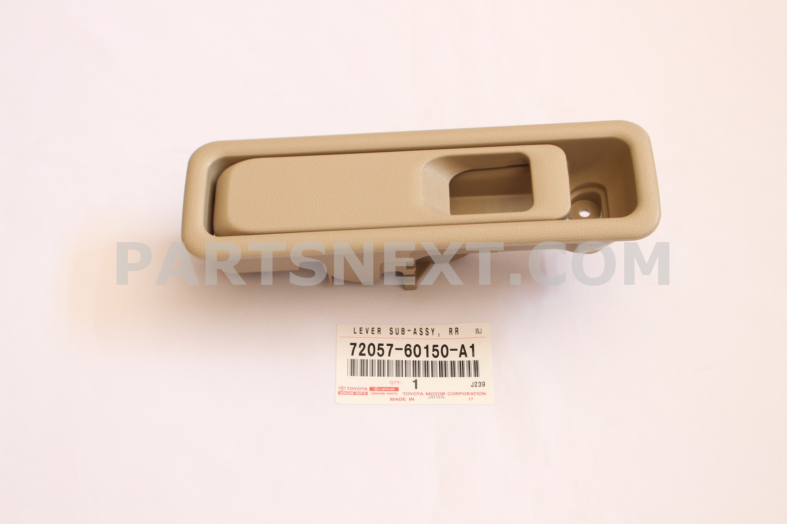 ✂︎出品 Toyota :: 72057-60150-A1 LEVER, REAR BACK LOCK CONTROL, CENTER