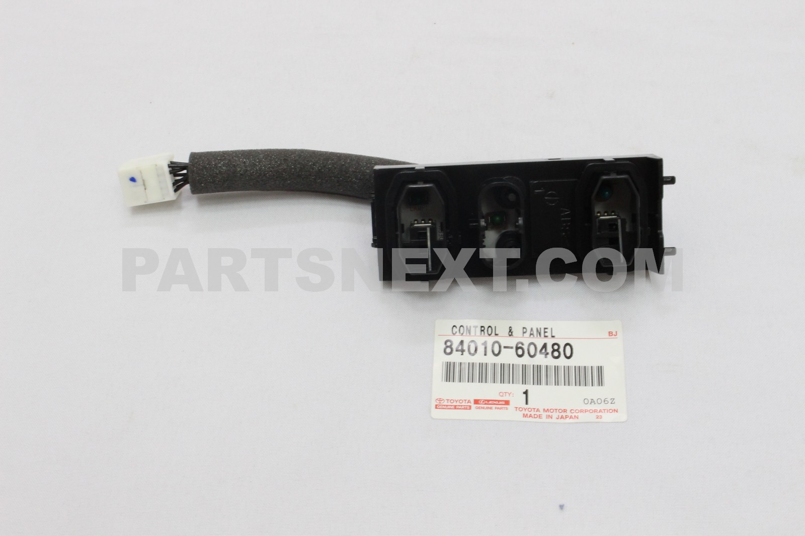 チラン Toyota :: 84010-60480 SWITCH ASSY, CENTER CLUSTER INTEGRATION