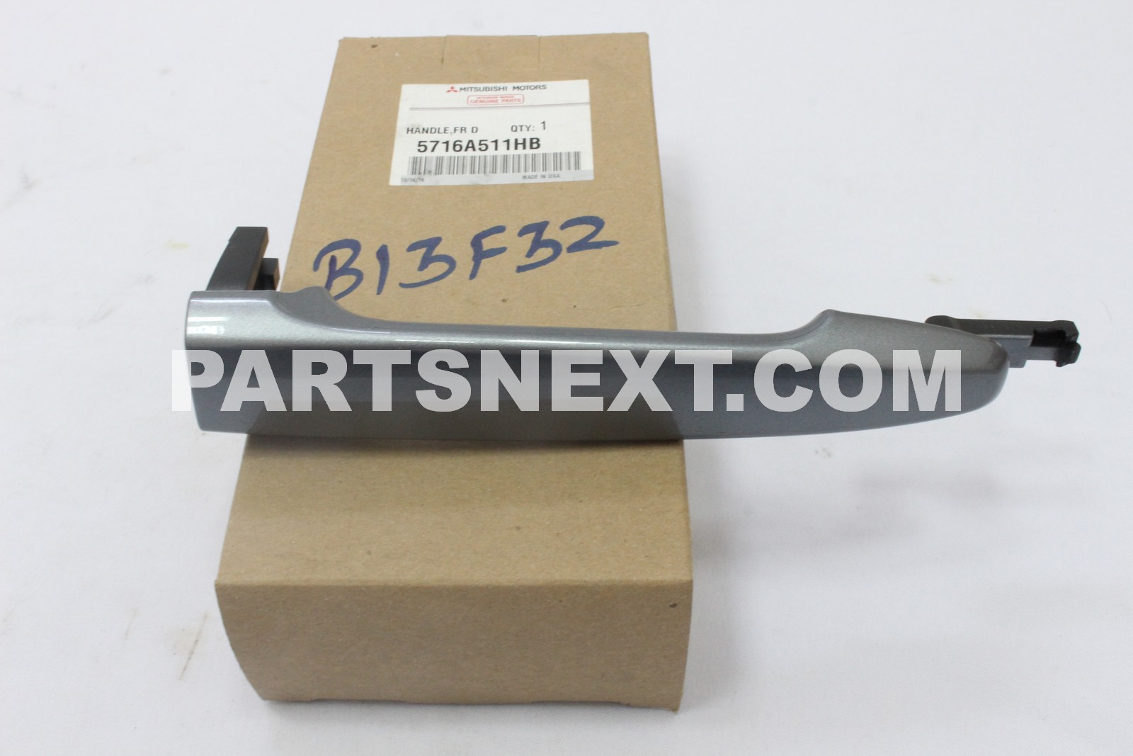 Mitsubishi :: 5716A511HB HANDLE,FR DOOR OUTSI