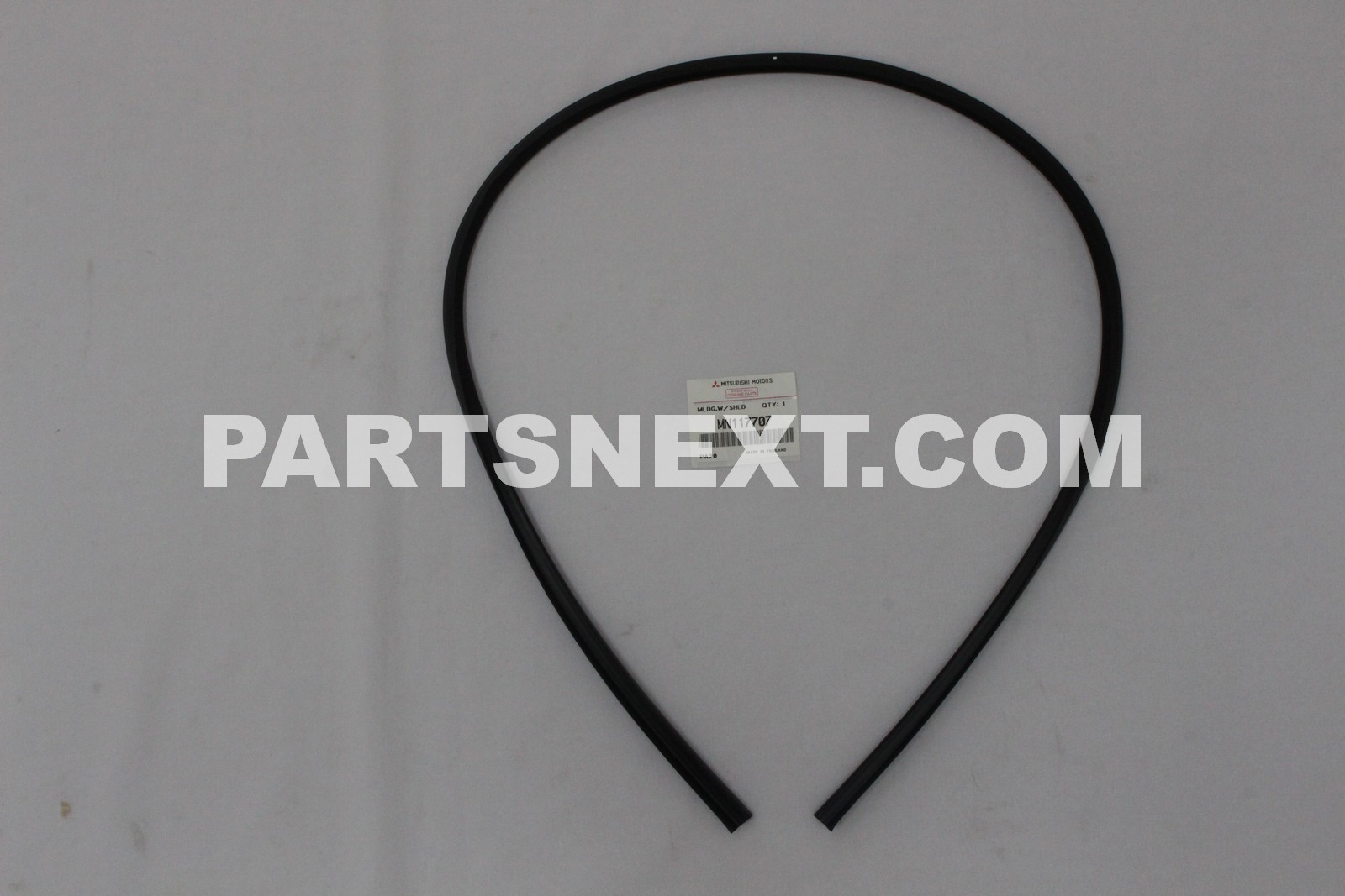 Mitsubishi :: MN117707 MOULDING,WINDSHIELD