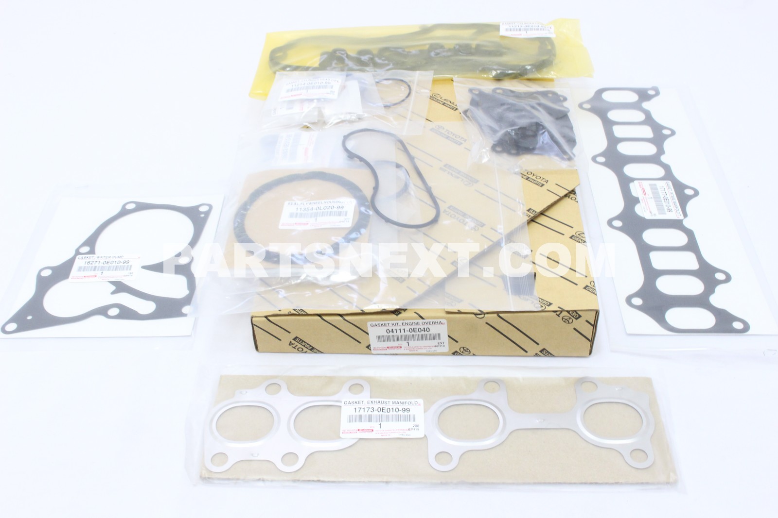 Toyota :: 04111-0E040 GASKET KIT ENGINE O