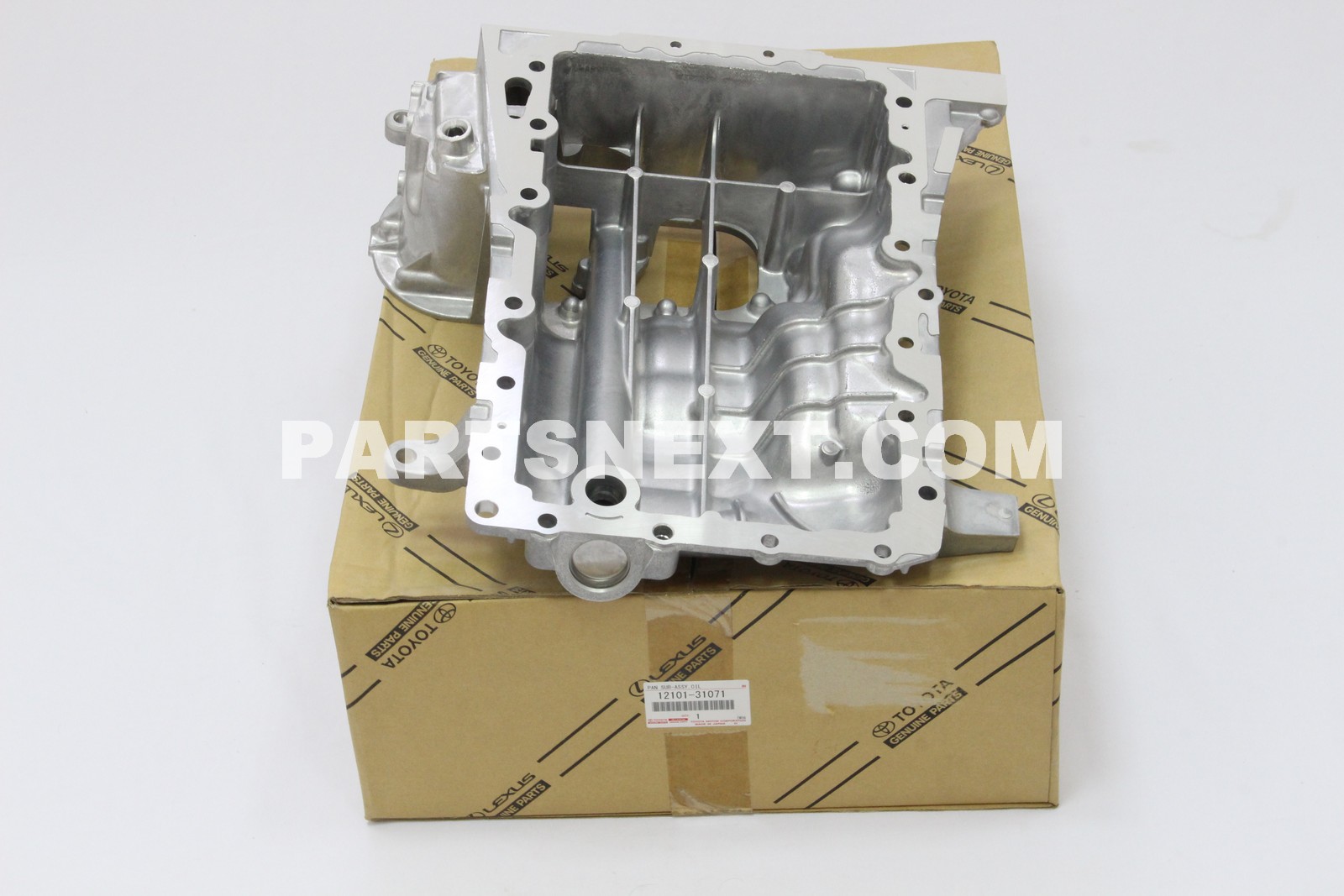 TOYOTA (トヨタ) 純正部品 オイル パンSUB-ASSY 品番12101-64030