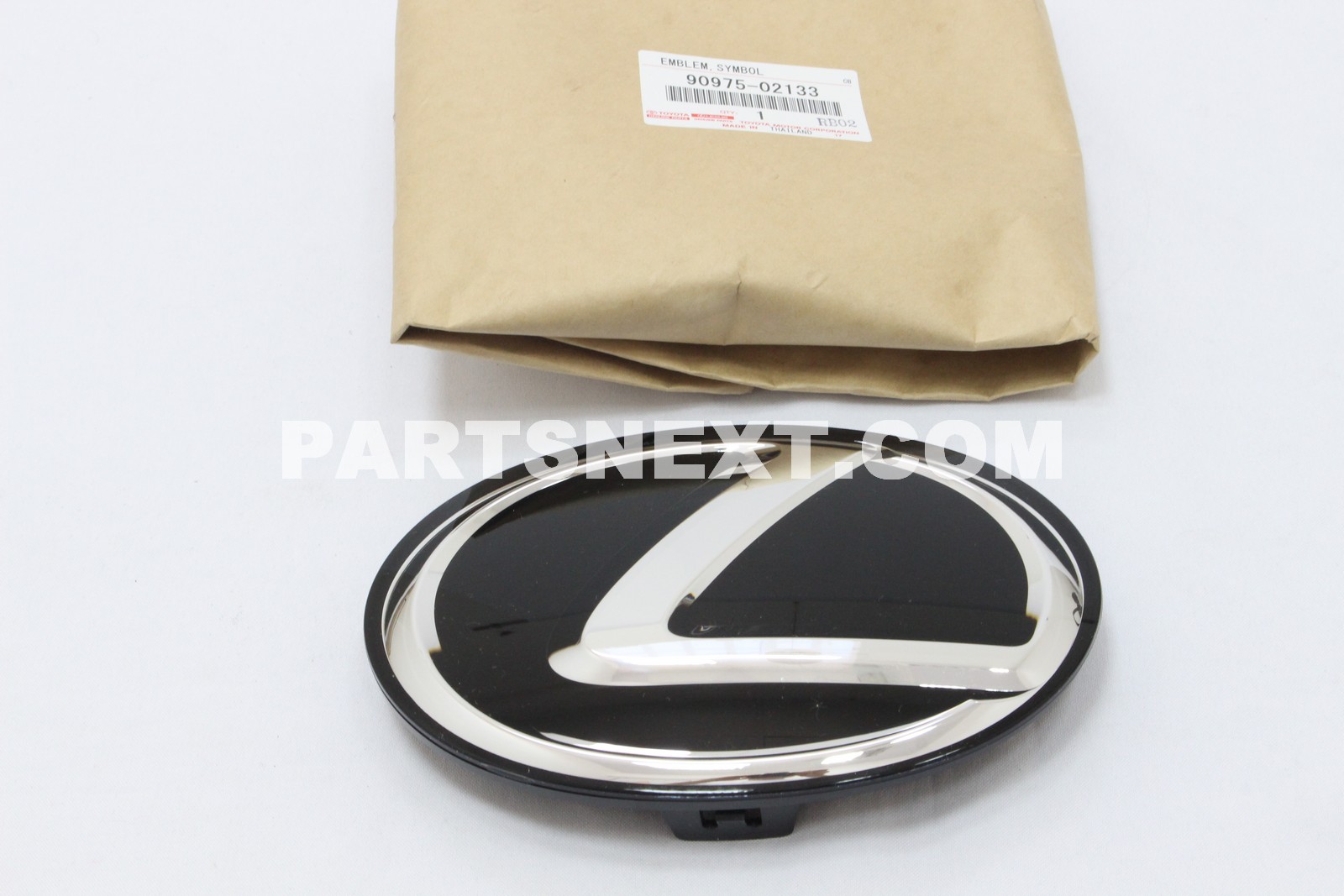 Toyota :: 90975-02133 EMBLEM, RADIATOR GRILLE (OR FRONT PANEL)
