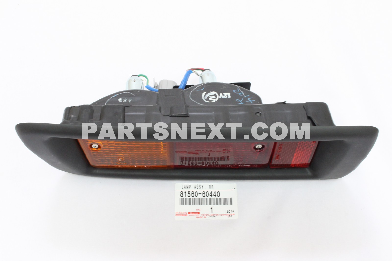 らん Toyota :: 81551-60442 LENS, REAR COMBINATION LAMP, RH