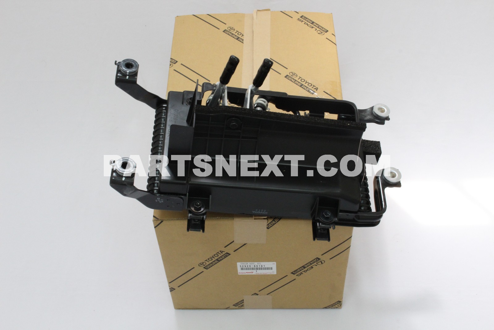 Toyota :: 32920-60191 COOLER ASSY OIL