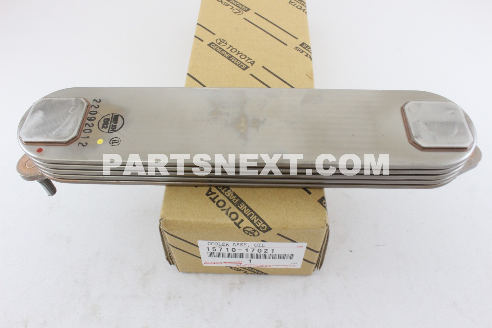 Toyota :: 15710-17021 COOLER ASSY, OIL