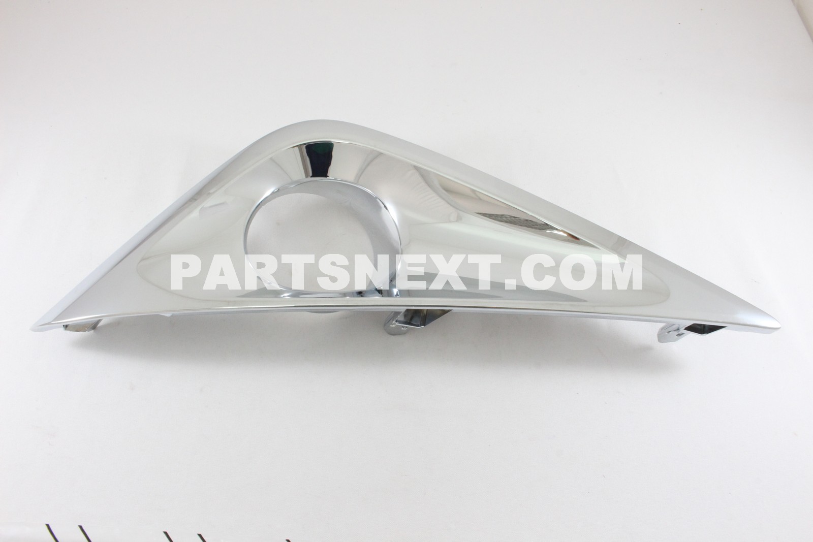 TOYOTA(トヨタ) 純正部品 MOULDING ASSY HOOD FR 品番75770-48060