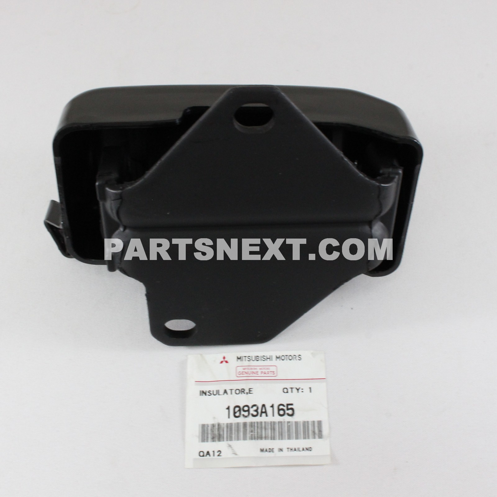 Mitsubishi :: 1093A165 INSULATOR,ENG MOUNTI