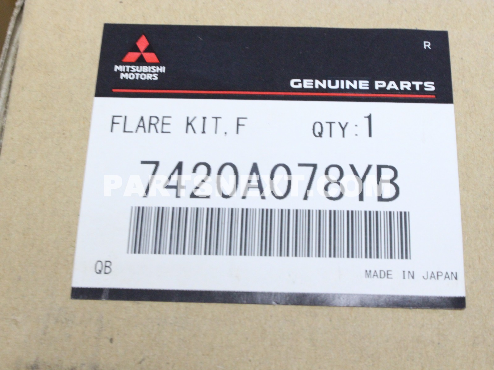 Mitsubishi :: 7420A078YB OVERFENDER,FR RH