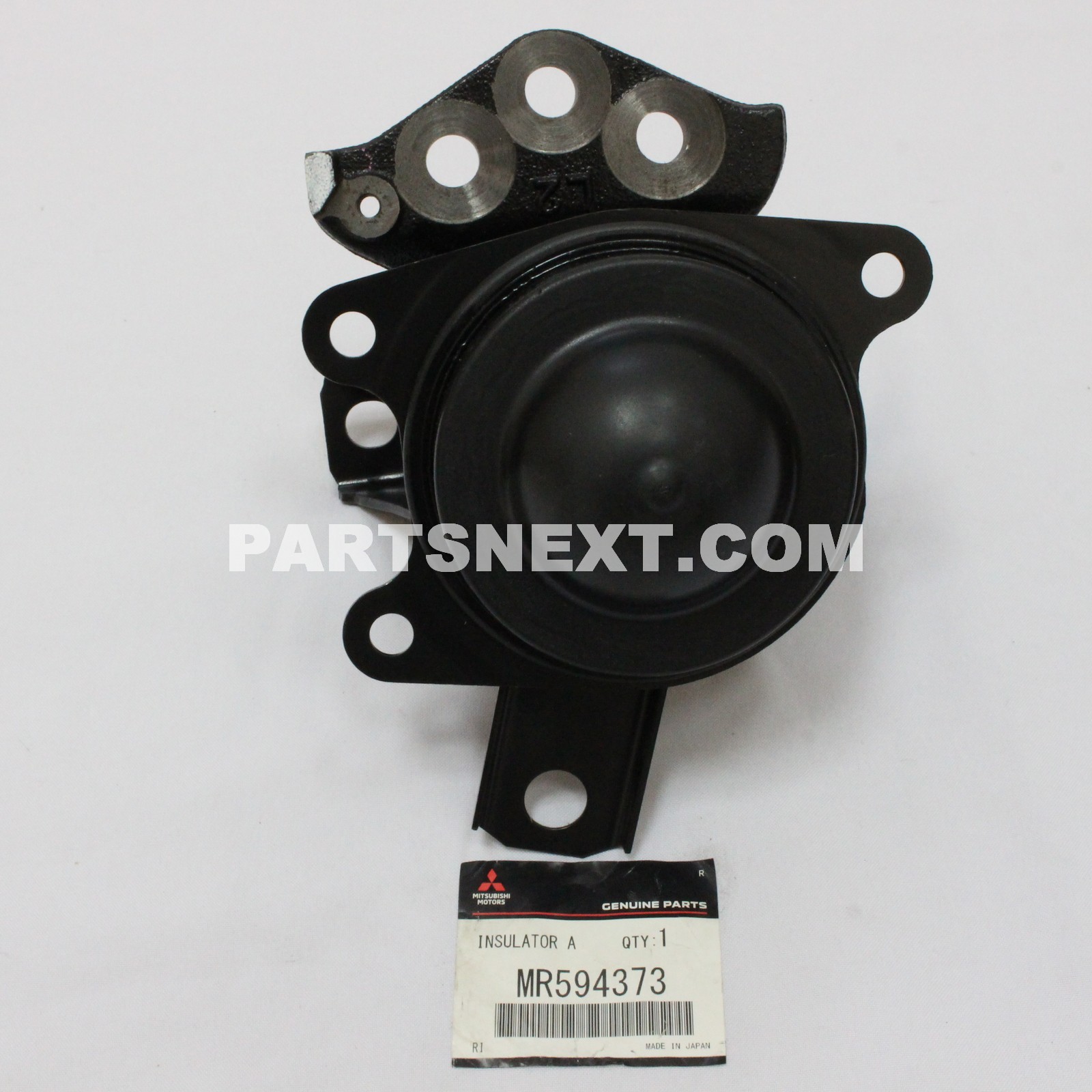 Mitsubishi :: MR594373 INSULATOR,ENG,MOUNTING