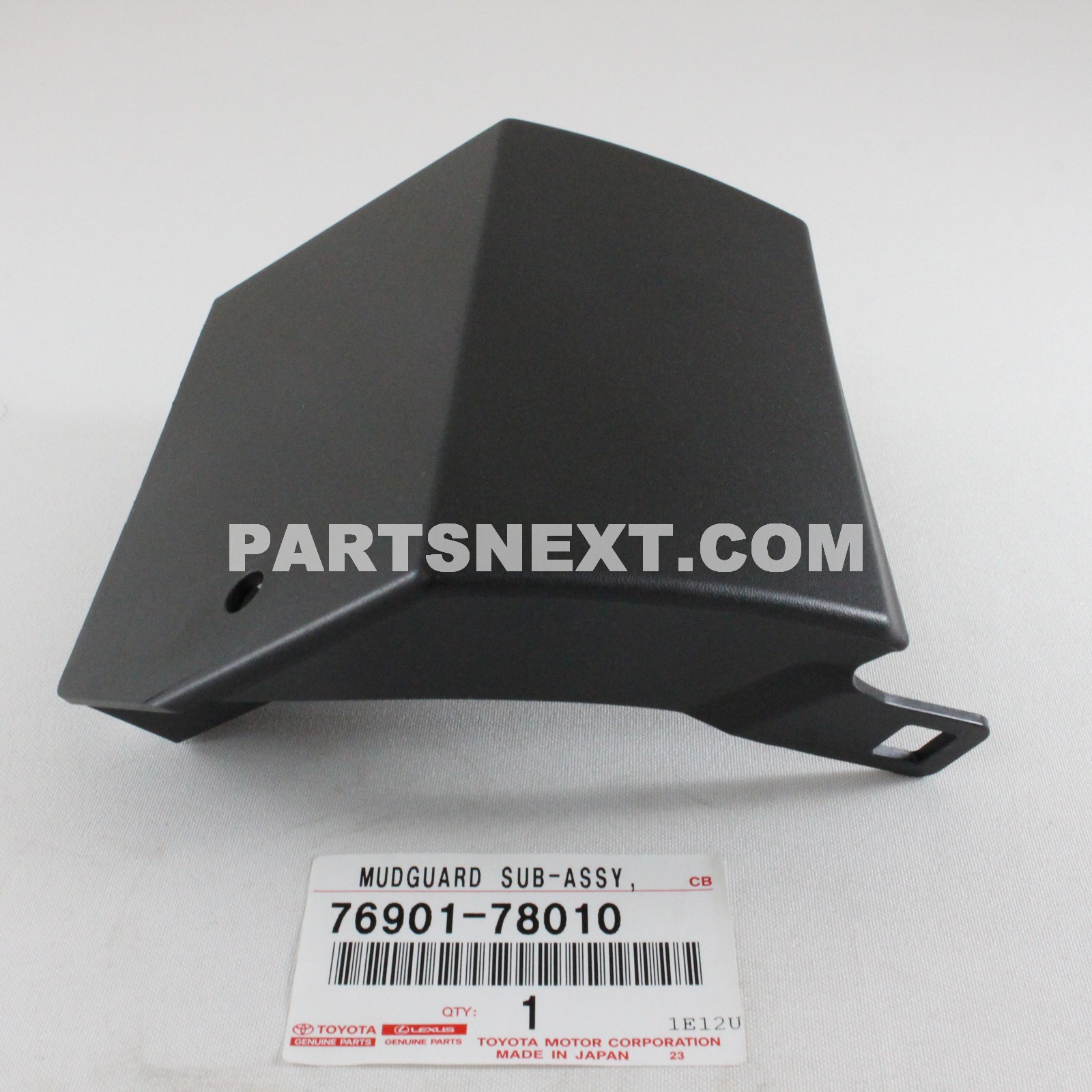 Toyota :: 76901-78010 MUDGUARD SUB-ASSY, SIDE, RH