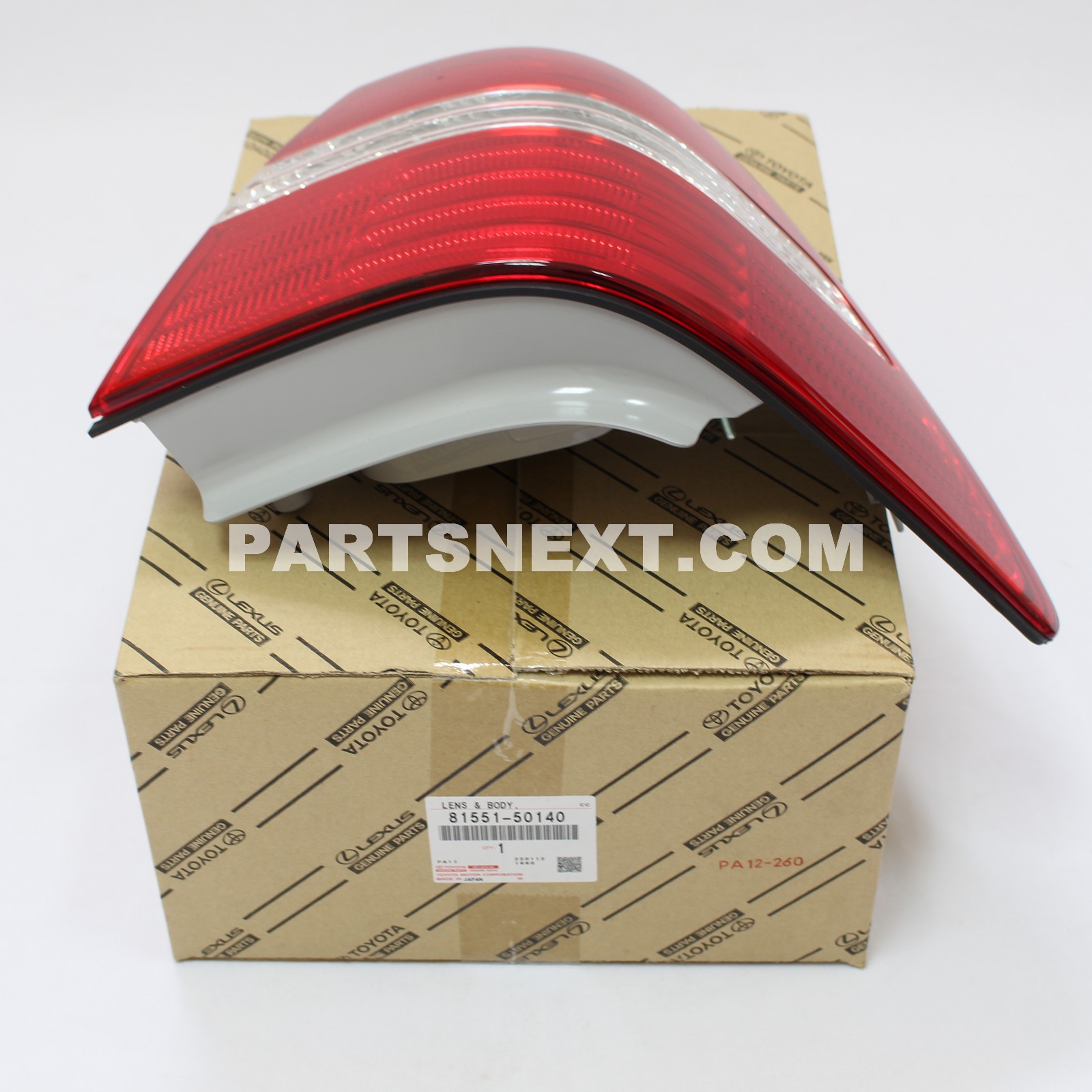 Toyota :: 81551-50140 LENS, REAR COMBINATION LAMP, RH
