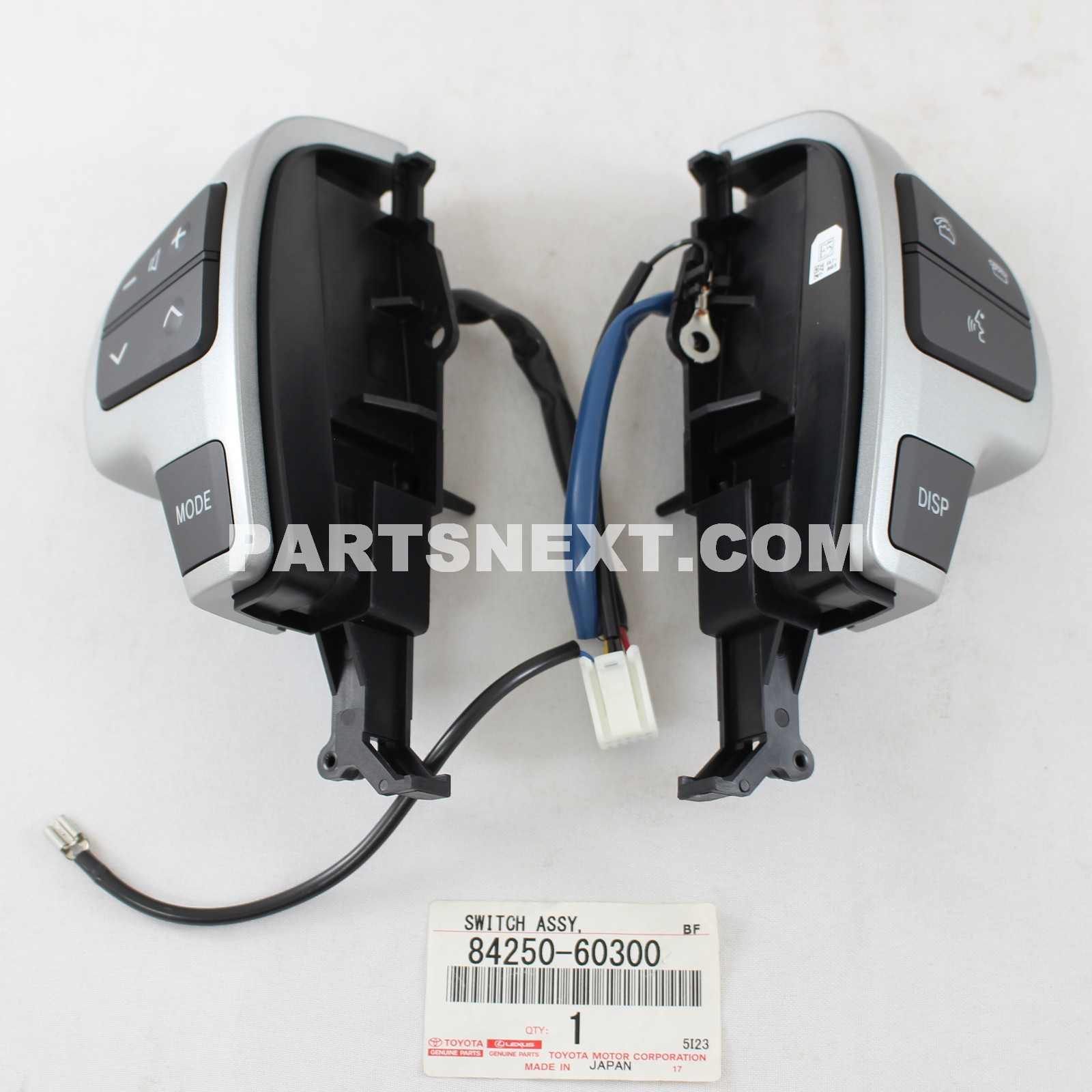 ❷ Toyota :: 84250-60300 SWITCH ASSY, STEERING PAD