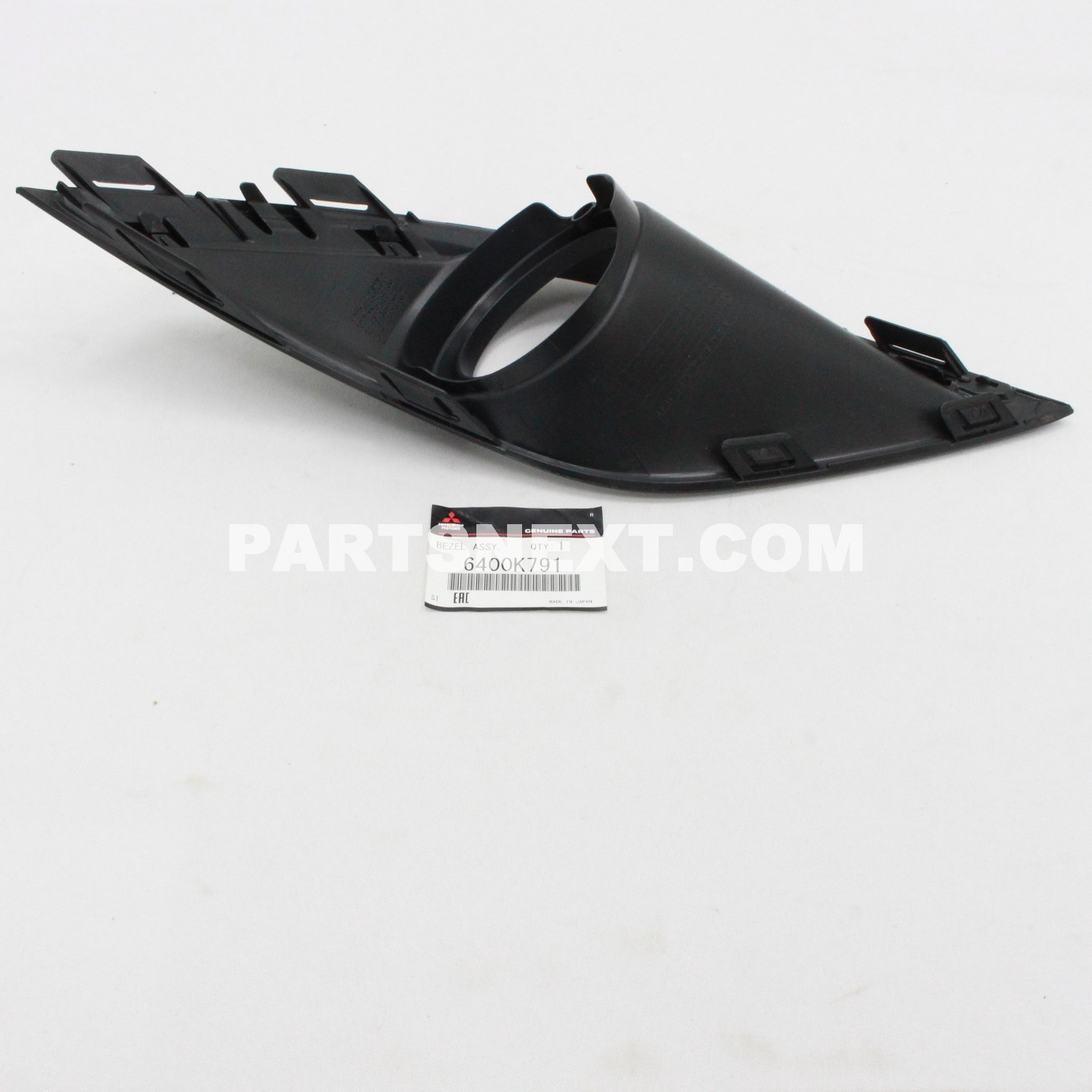 Mitsubishi :: 6400K791 GARNISH,FR BUMPER,LH