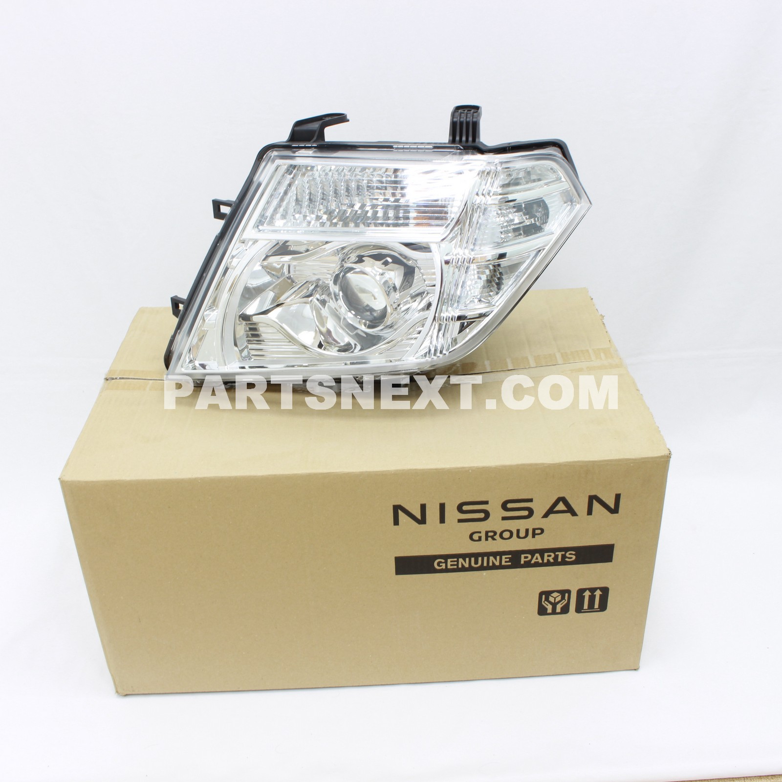 ハラナサ。 Amazon.com: Genuine Nissan Parts - Lamp Assy - Head, Lh