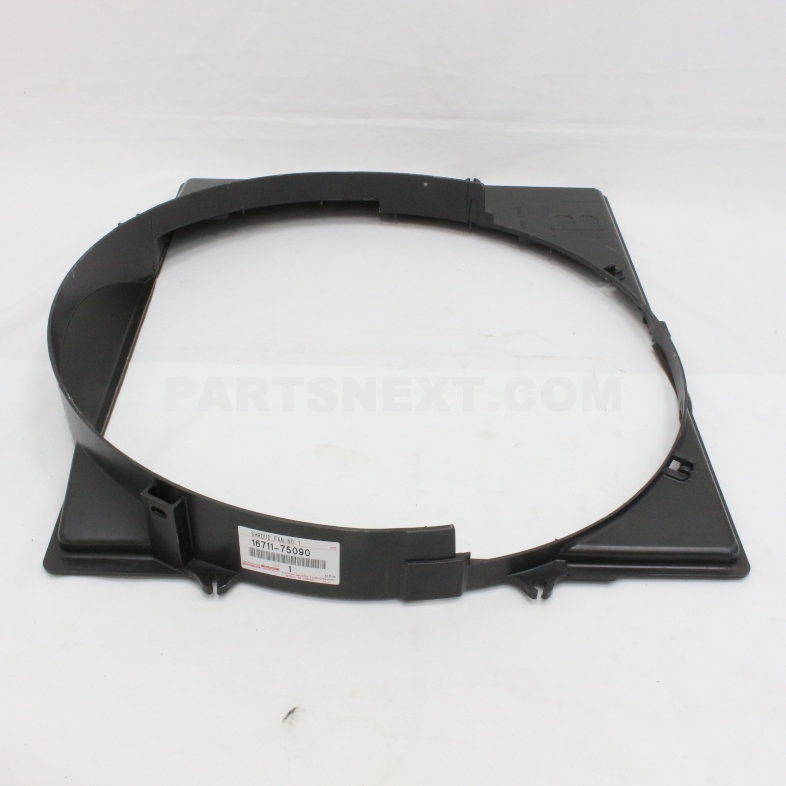Toyota :: 16711-75090 SHROUD, FAN
