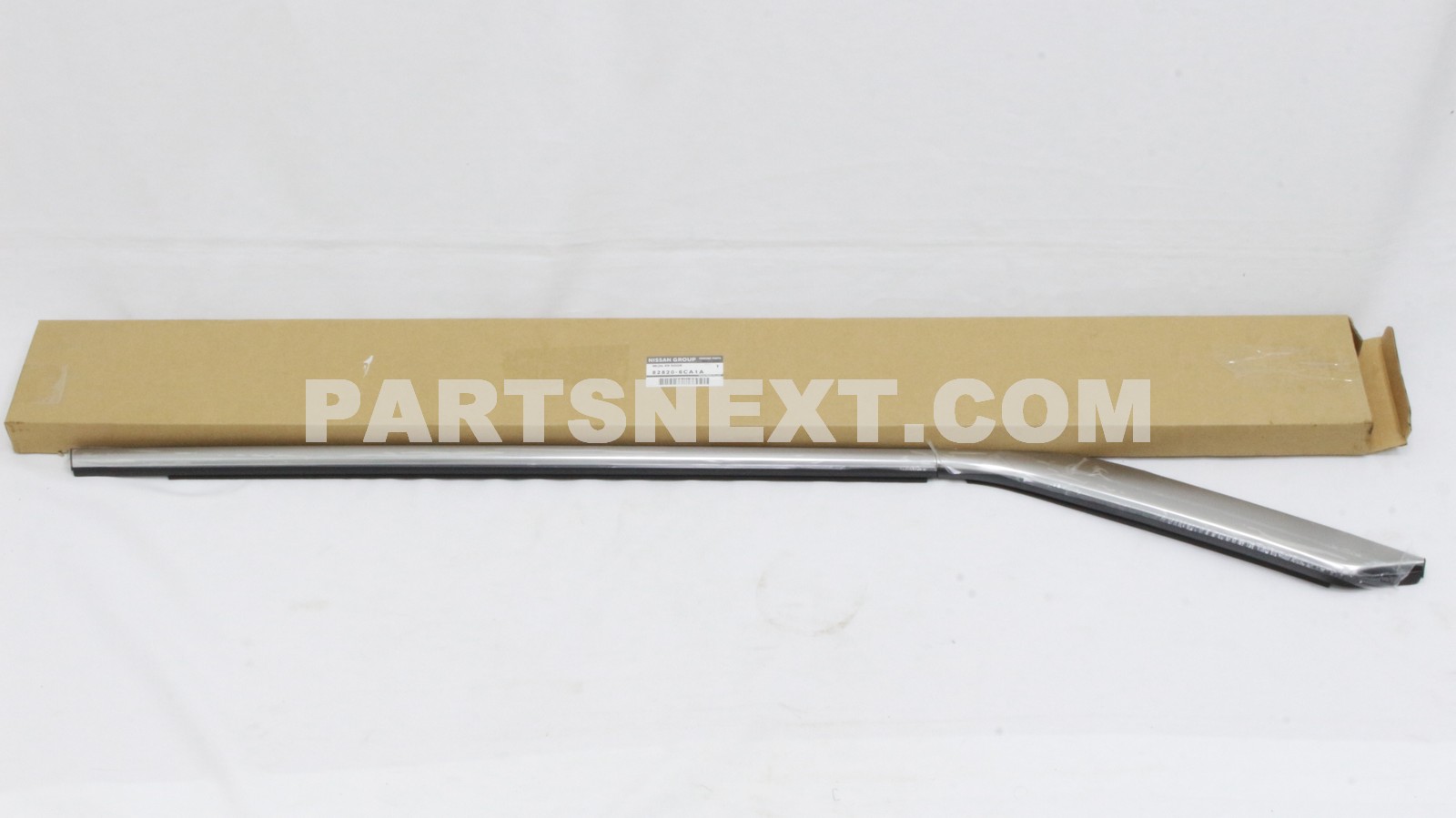 Nissan :: 82820-6CA1A MLDG RR DOOR