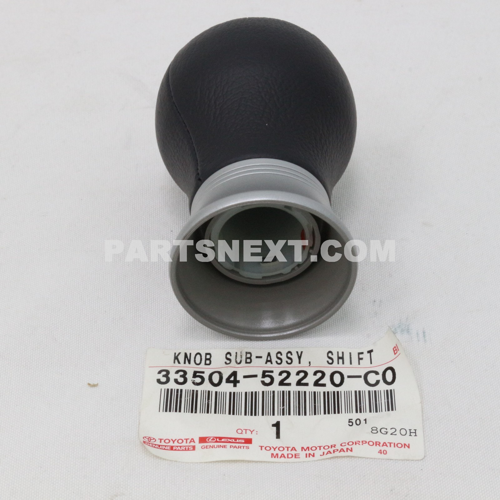 Toyota :: 33504-52220-C0 KNOB SUB-ASSY SHIFT