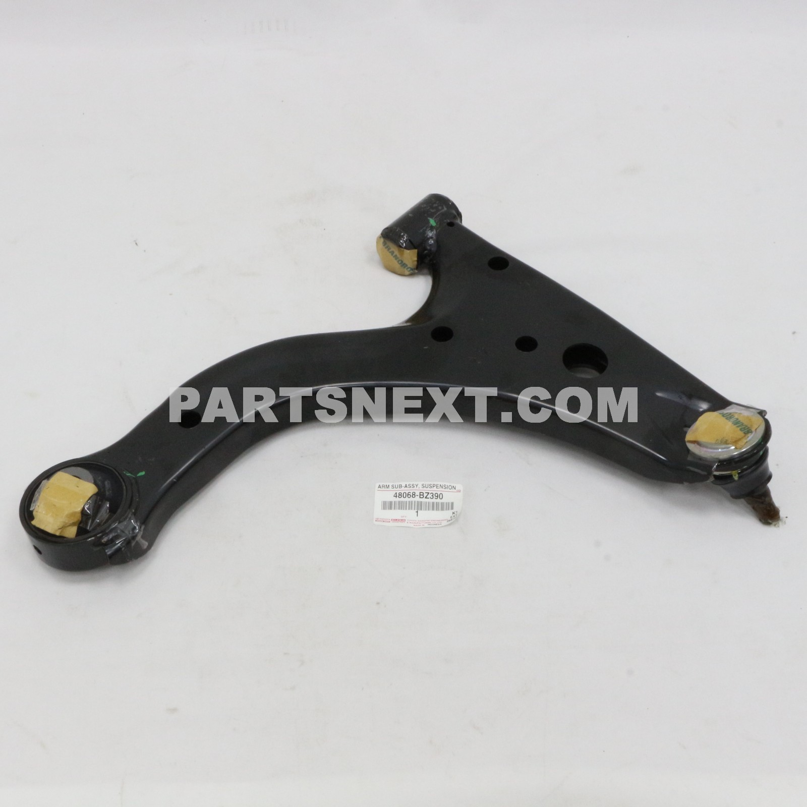 Toyota :: 48068-BZ390 ARM SUB-ASSY SUSPEN