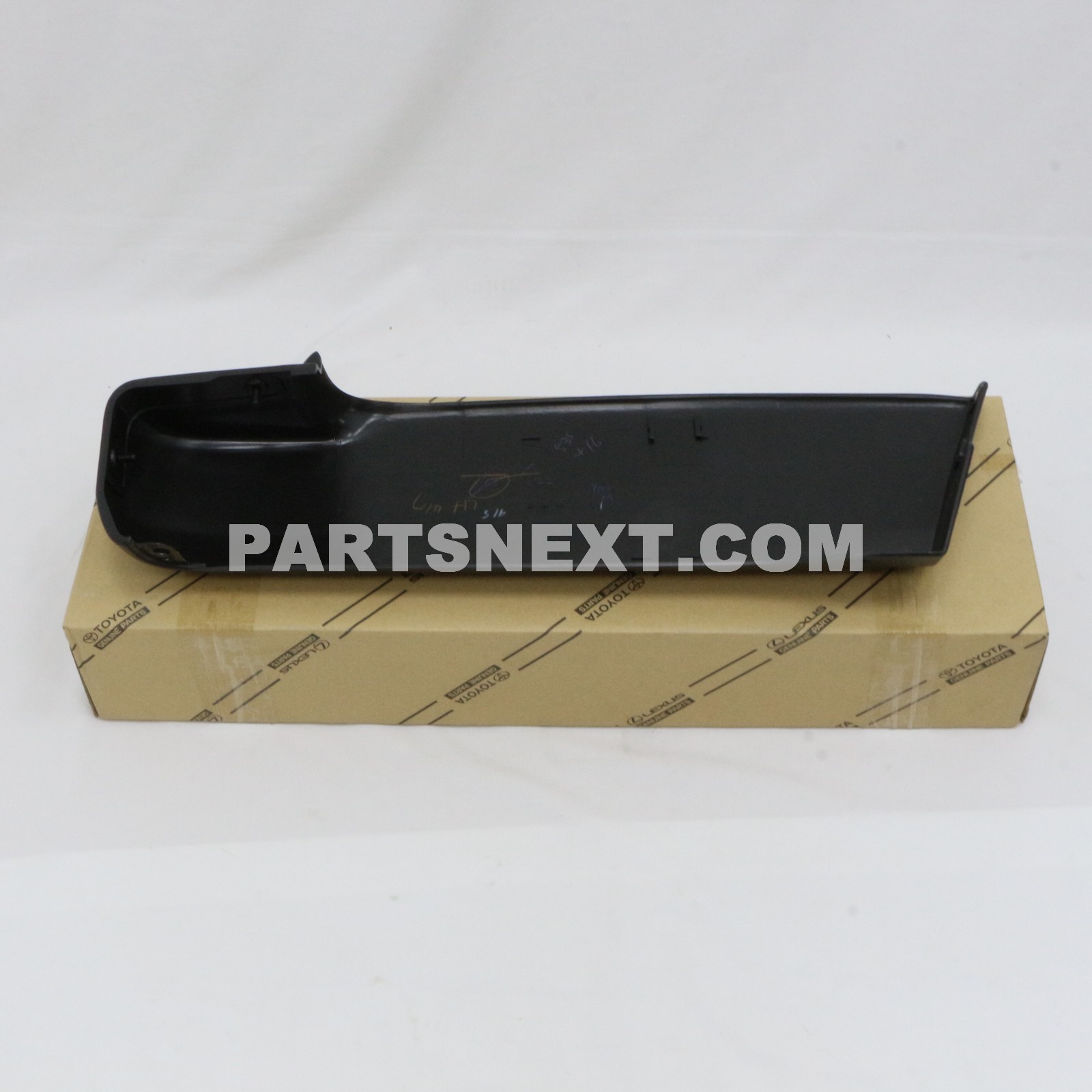 Toyota :: 52107-60102 EXTENSION, REAR BUMPER, LH