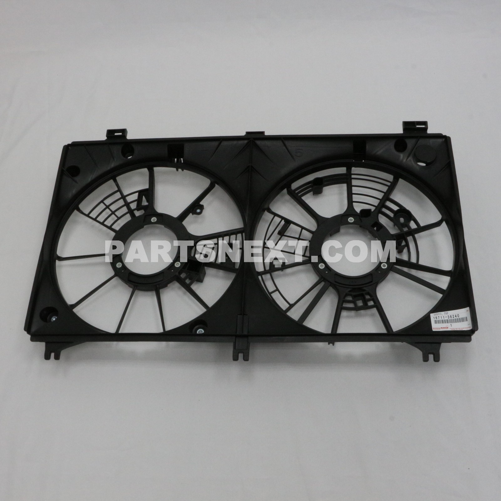 Toyota :: 16711-36240 SHROUD, FAN
