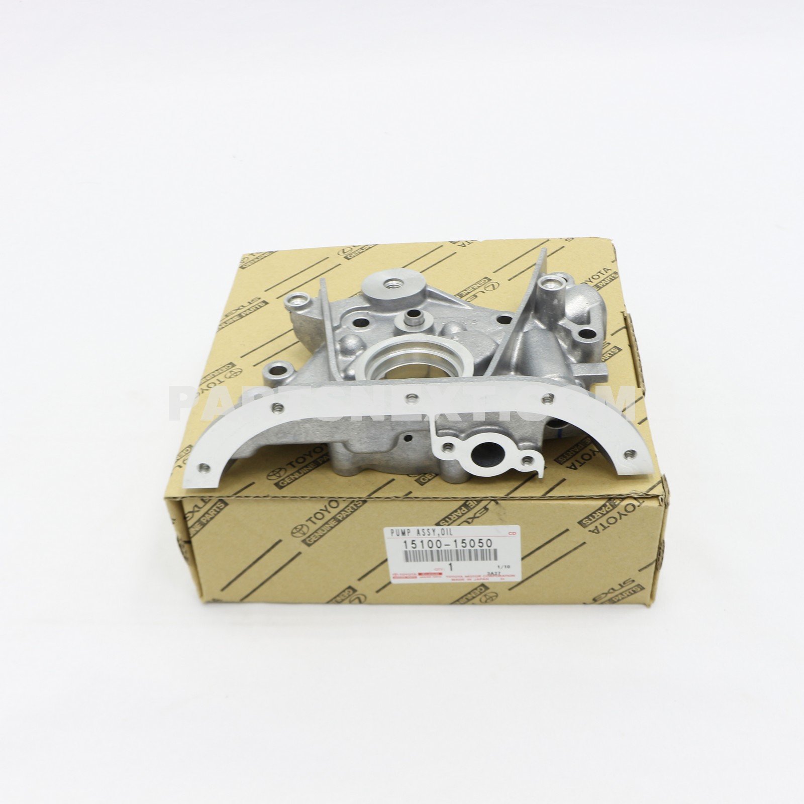 Toyota :: 15100-15050 PUMP ASSY, OIL