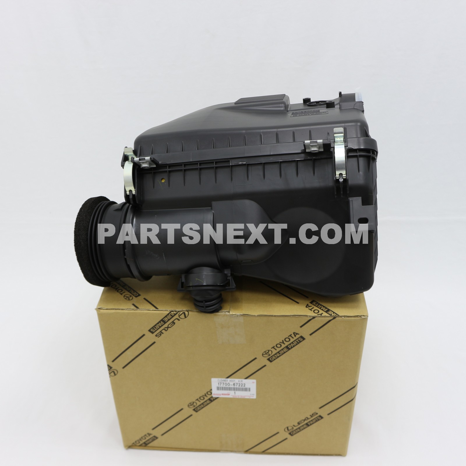Toyota :: 17700-67222 CLEANER ASSY, AIR