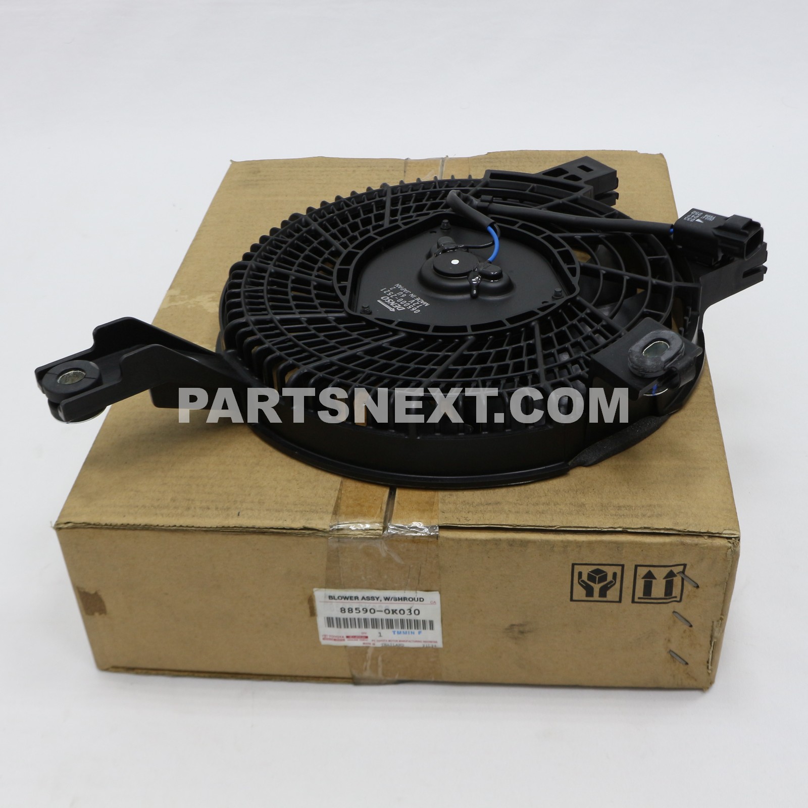 アグロタワー　パーツ Toyota :: 88590-0K030 BLOWER ASSY, W/SHROUD