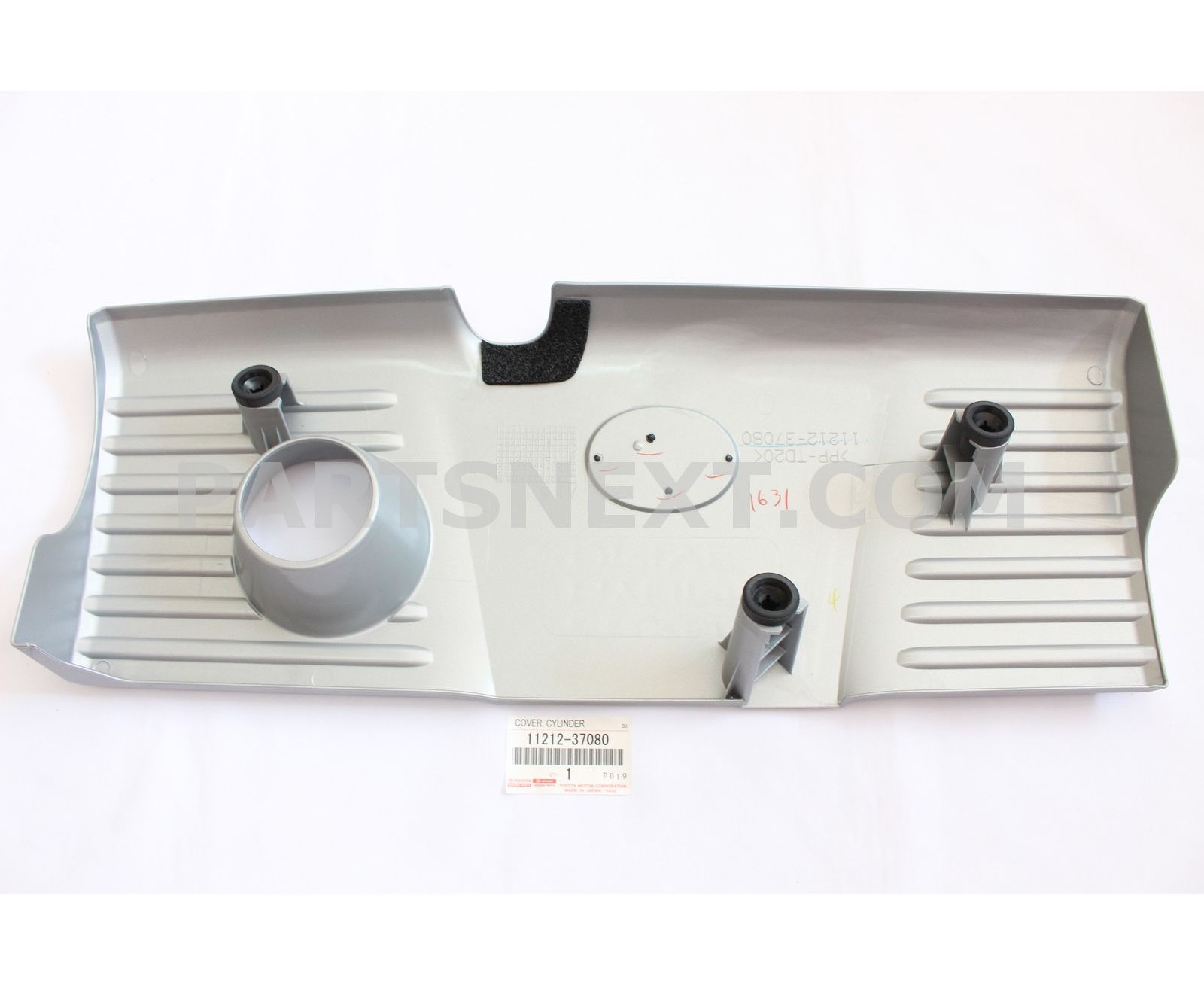 Toyota :: 11212-37080 COVER, CYLINDER HEAD, NO.2
