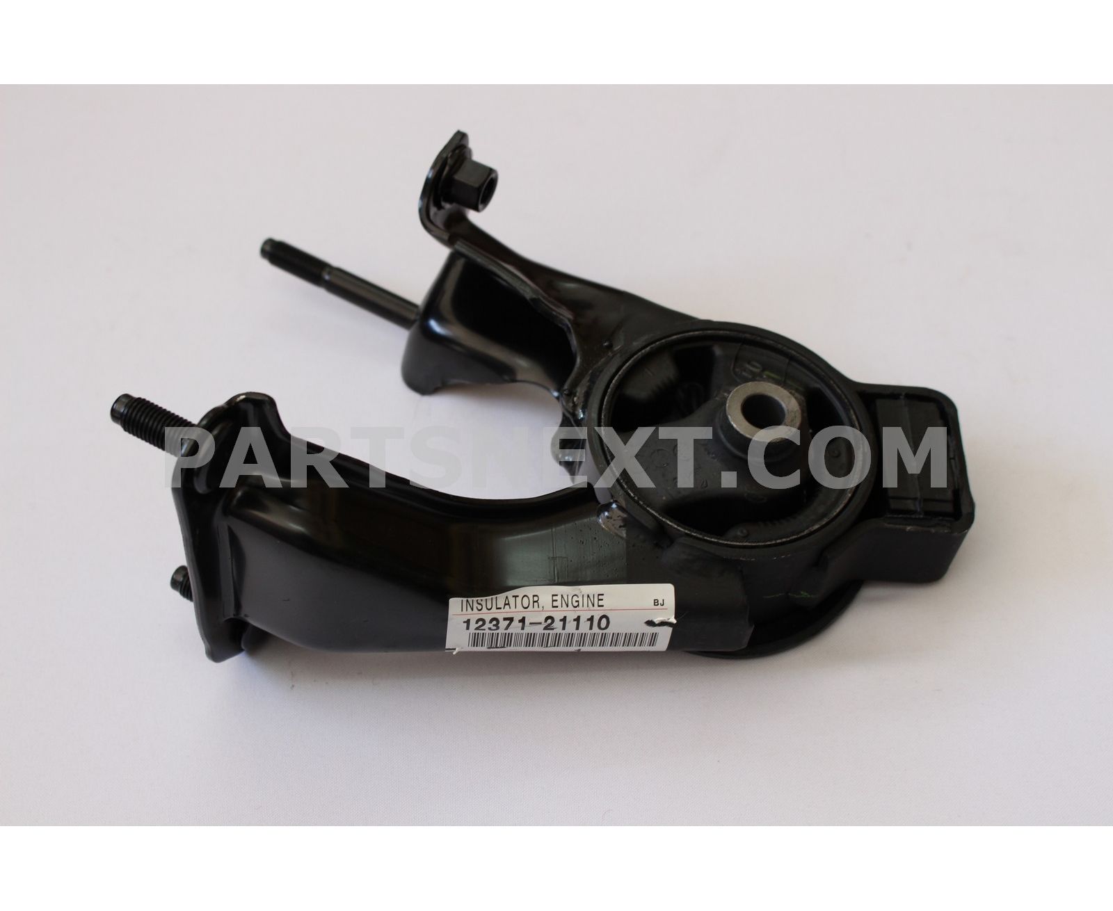 Toyota :: 12371-21110 INSULATOR, ENGINE MOUNTING, REAR