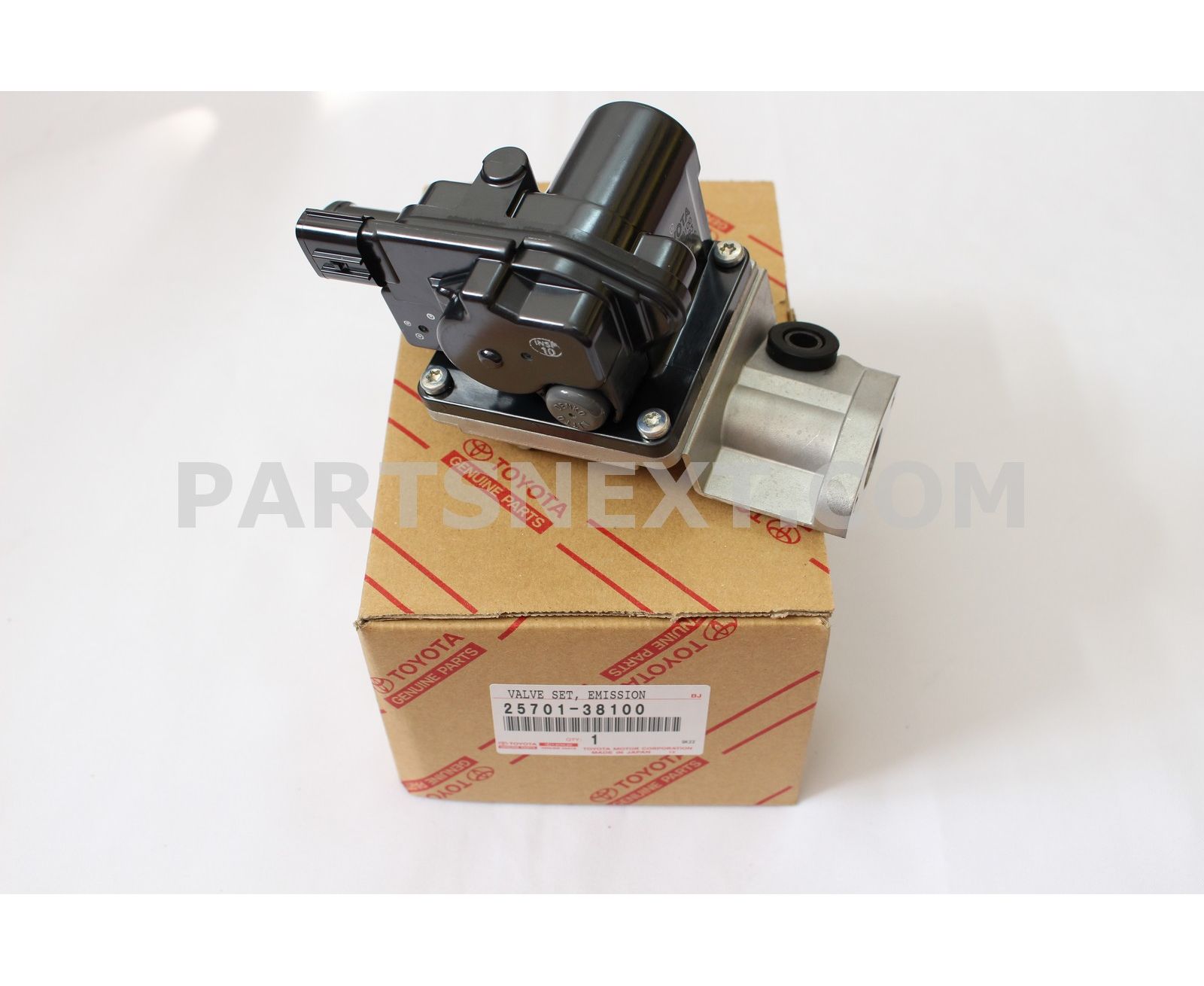 Toyota :: 25701-38100 VALVE ASSY, AIR SWITCHING