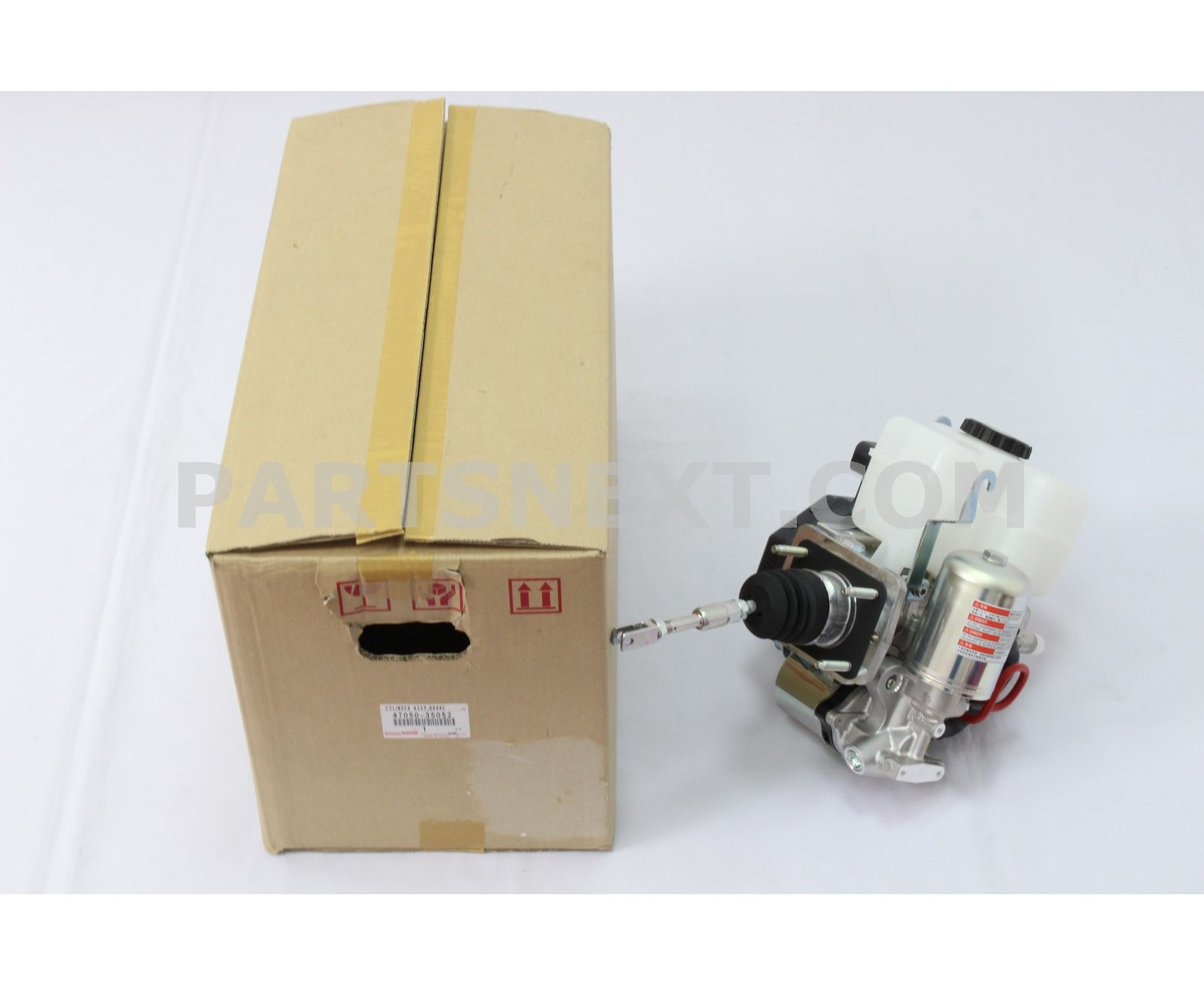Toyota :: 47050-35052 BRAKE BOOSTER ASSY, W/MASTER CYLINDER