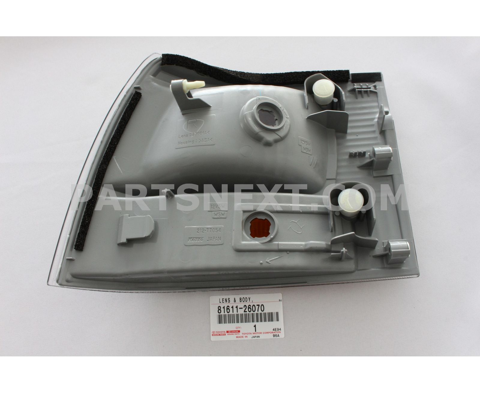 Toyota :: 81611-26070 LENS, PARKING & CLEARANCE LAMP, RH