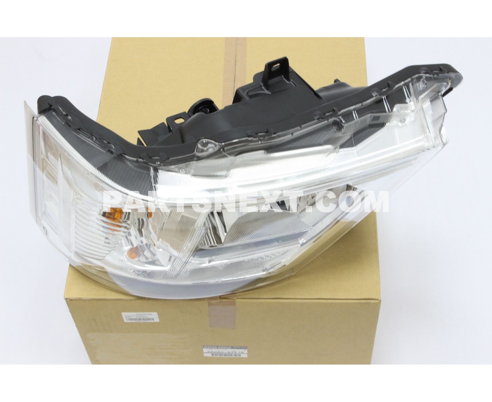 【オープニングセール】 Nissan :: 26060-5YE7B LAMP ASSY LH その他