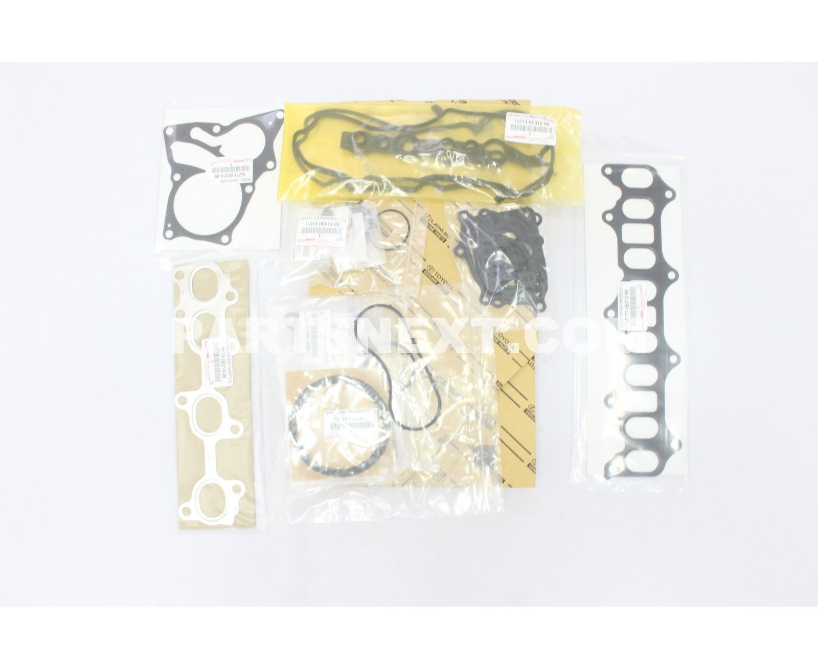 Toyota :: 04111-0E040 GASKET KIT ENGINE O