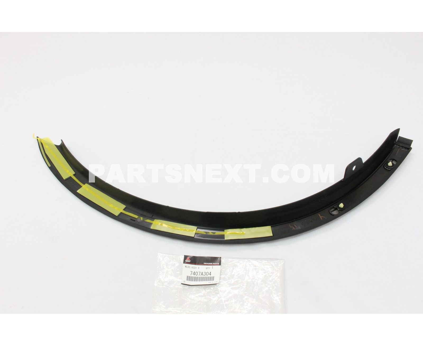 Mitsubishi :: 7407A304 MOULDING,RR WHEEL AR Mitsubishi :: 7407A304 MOULDING,RR WHEEL AR