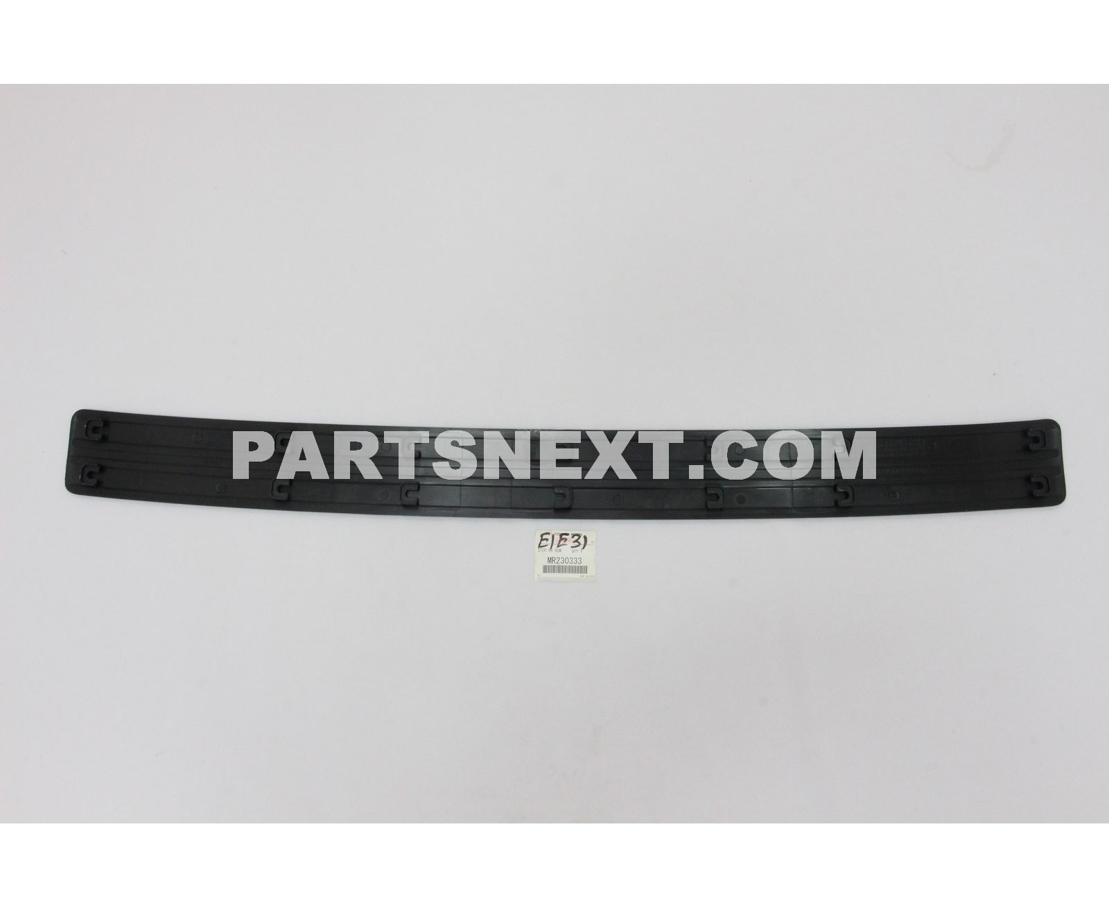 Mitsubishi :: MR230333 STEP,RR BUMPER