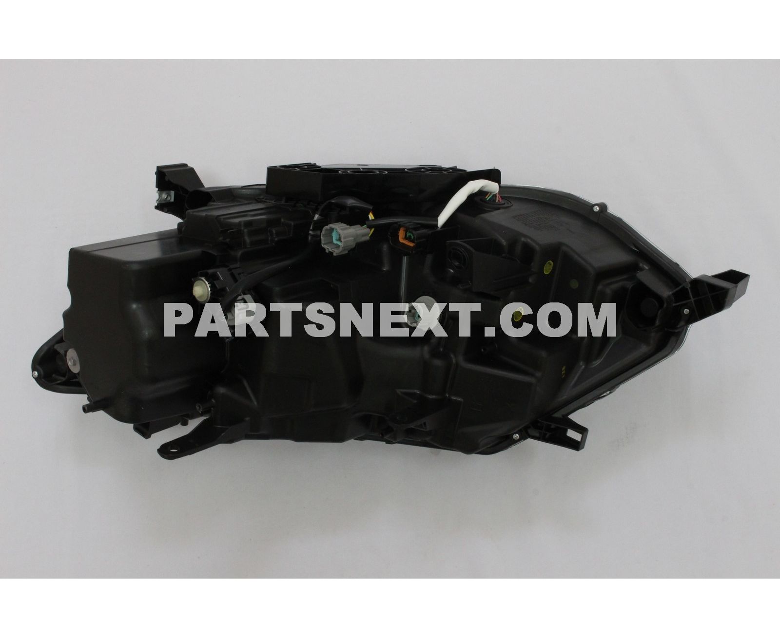 Nissan :: 26010-6FP8B HEADLAMP ASSY-RH