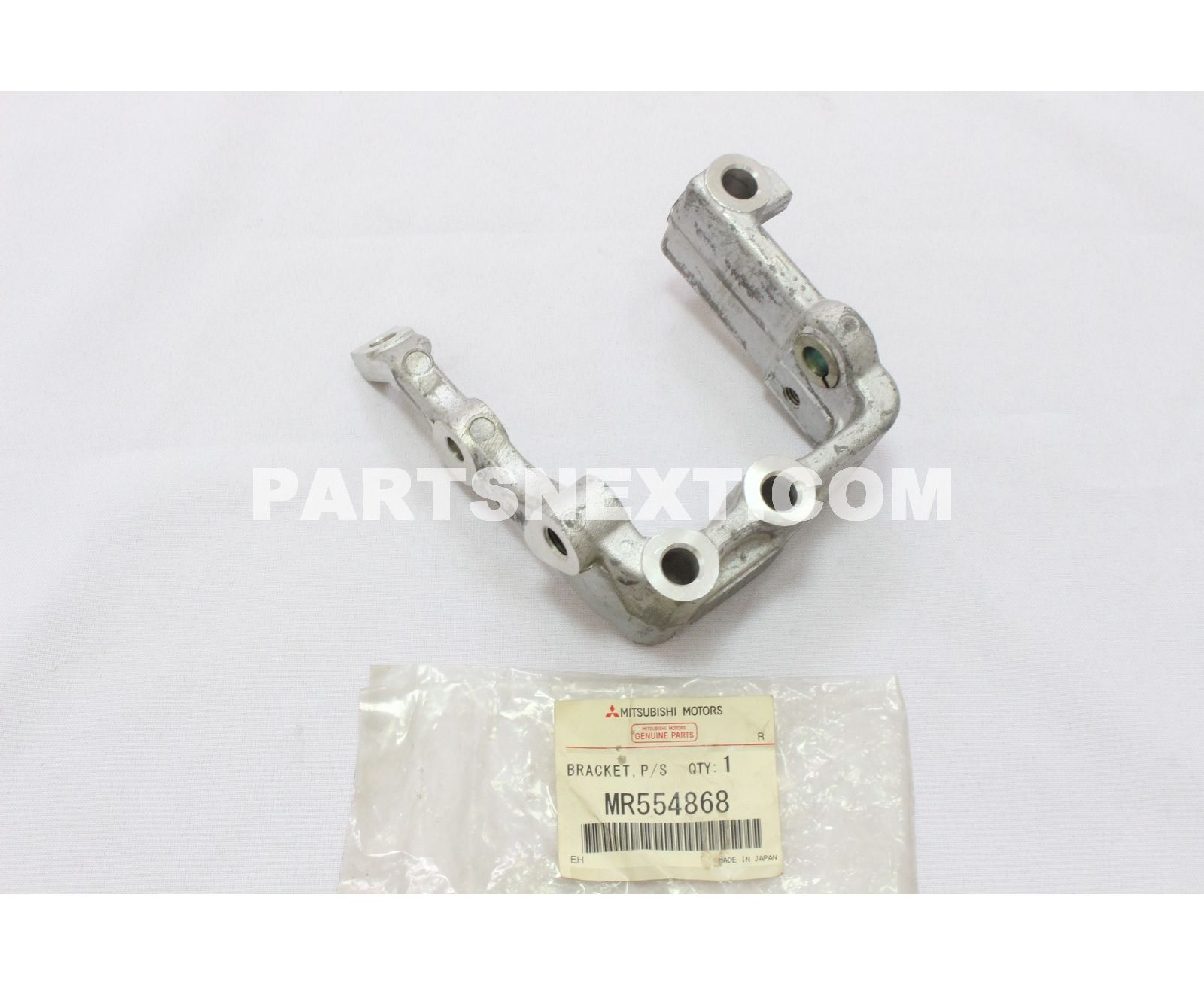Mitsubishi :: MR554868 BRACKET,P/S OIL PUMP