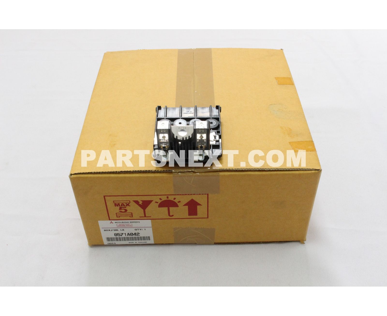 Mitsubishi :: 8571A042 BOX ASSY,FUSIBLE LIN