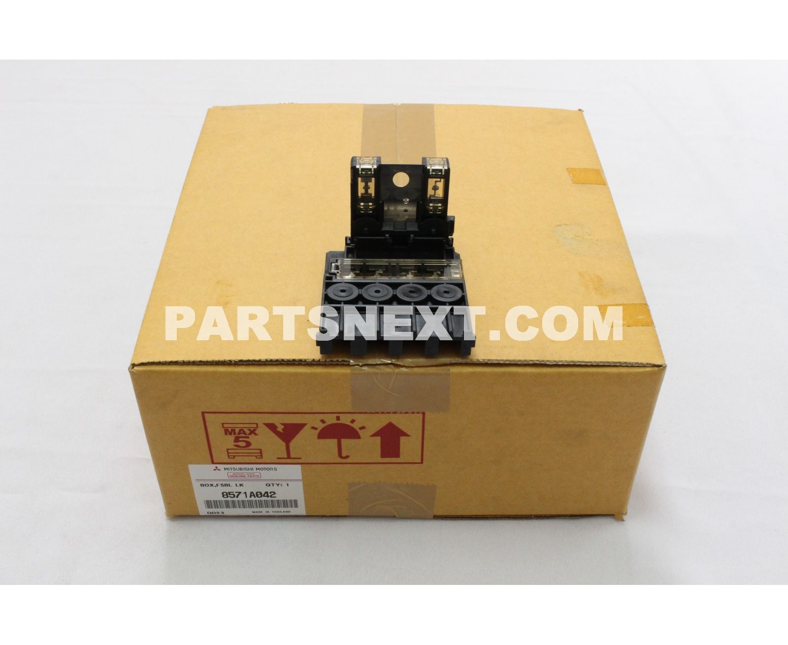 Mitsubishi :: 8571A042 BOX ASSY,FUSIBLE LIN