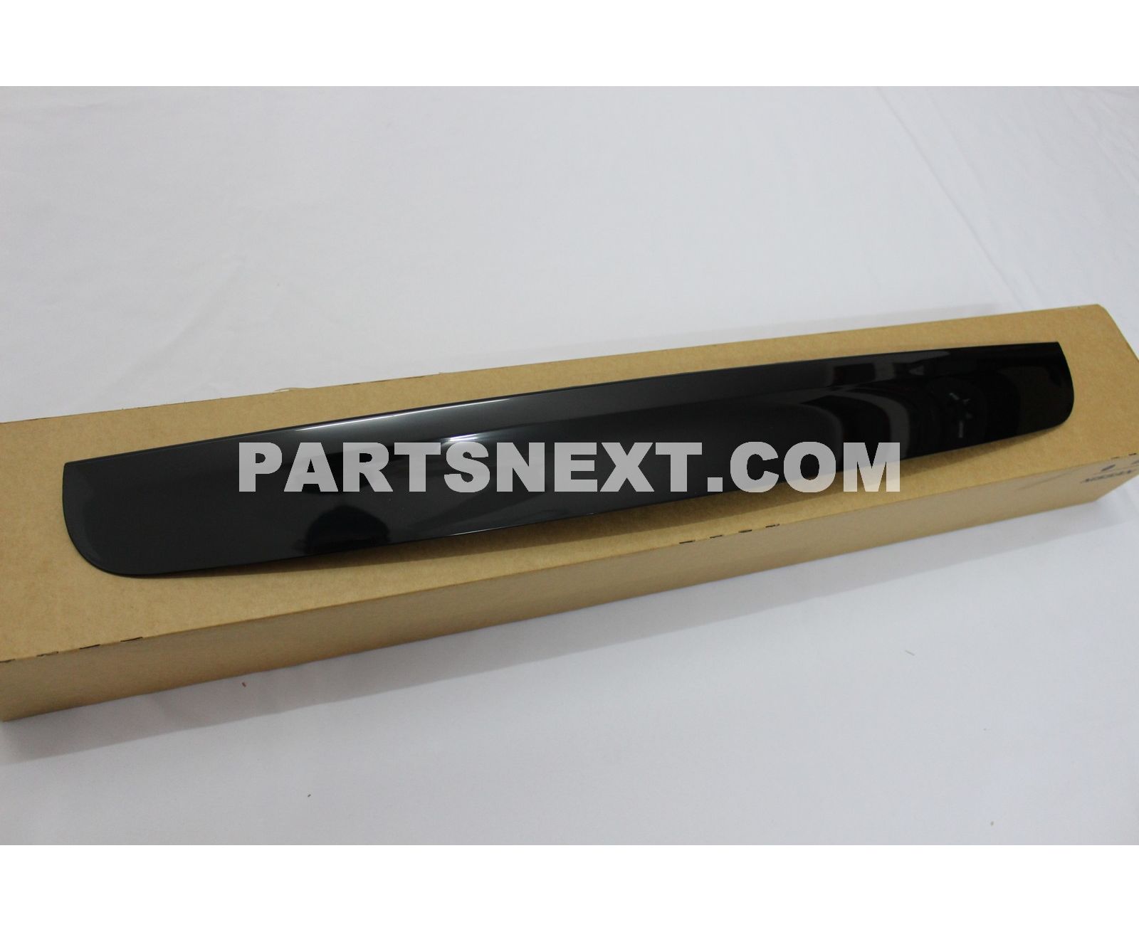 Nissan :: 90812-JD20H FINISHER ASSY-BACK DOOR
