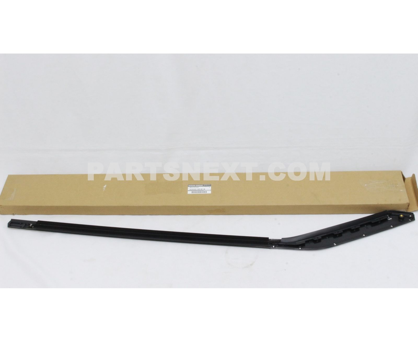 Nissan :: 82820-6CA1A MLDG RR DOOR