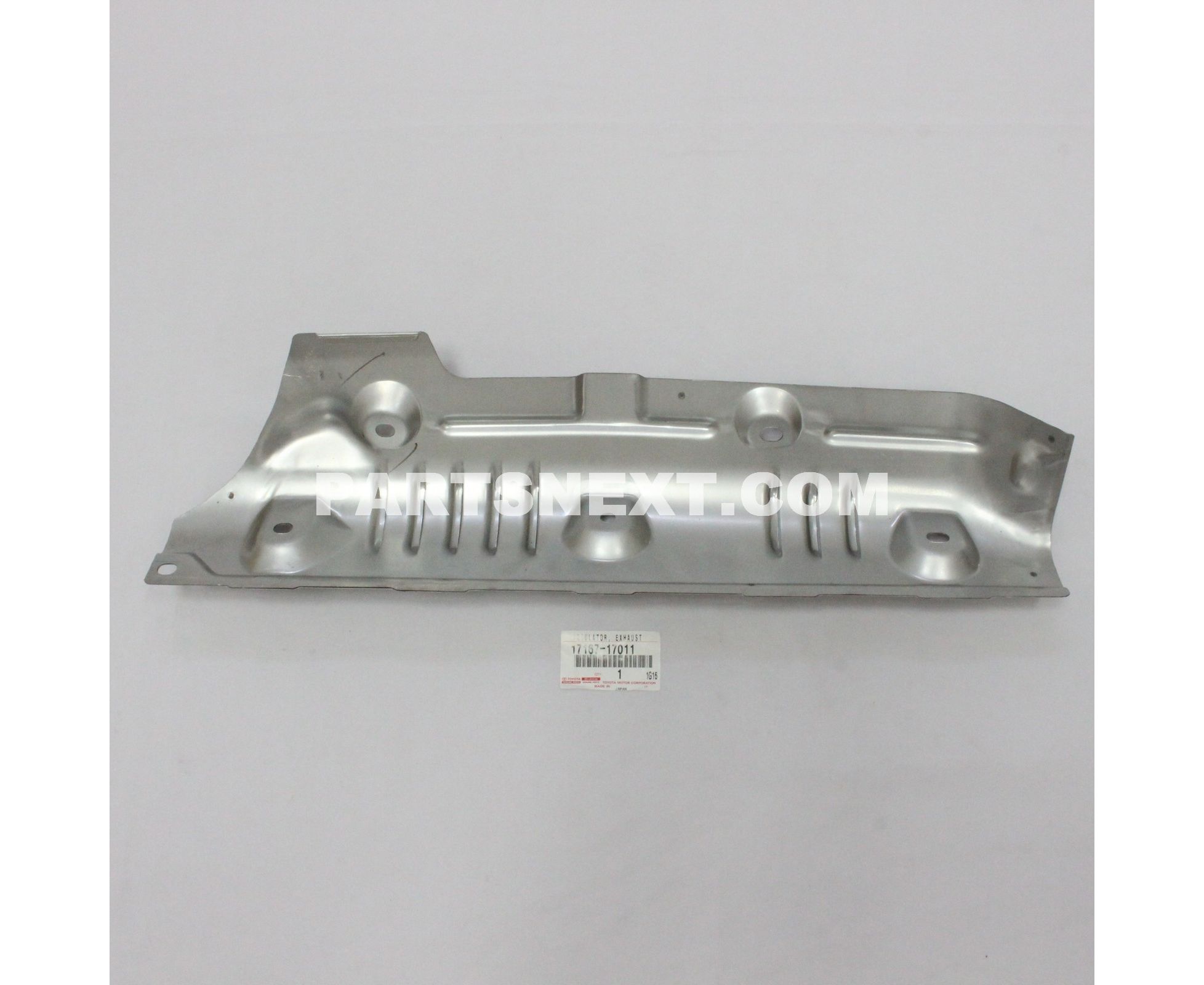 Toyota :: 17167-17011 INSULATOR, EXHAUST MANIFOLD HEAT, NO.1