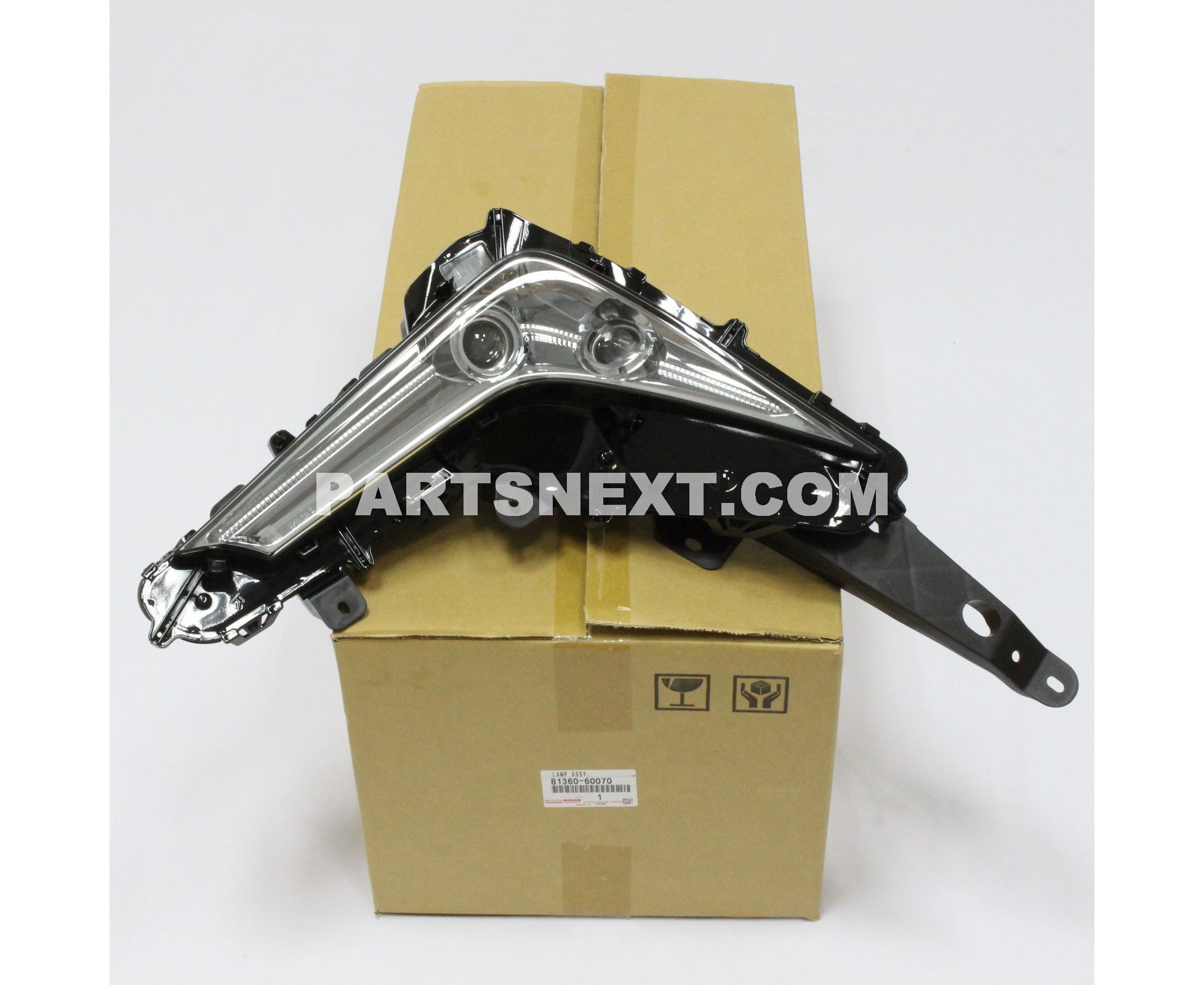aya26 Toyota :: 81360-60070 LAMP ASSY
